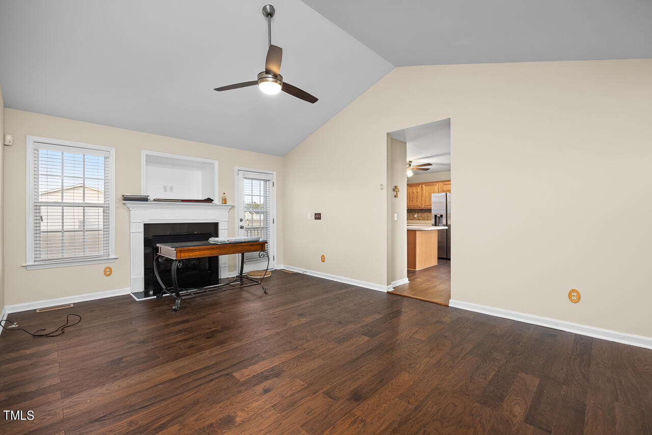 92 Farmington Lane