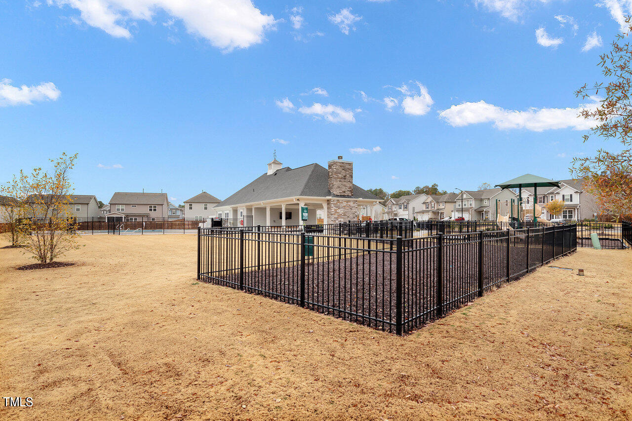 1108 Sandtrap Way