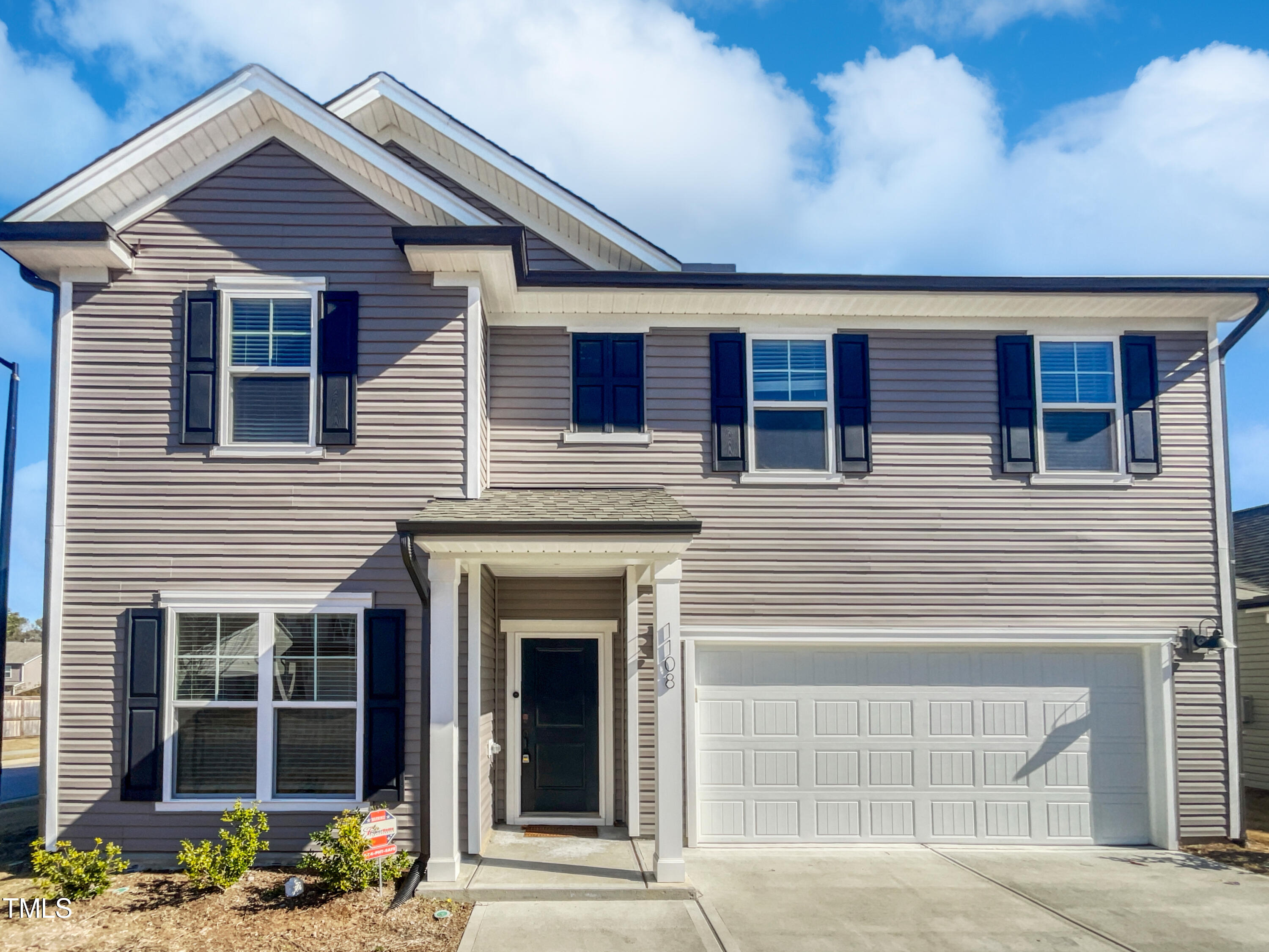 1108 Sandtrap Way