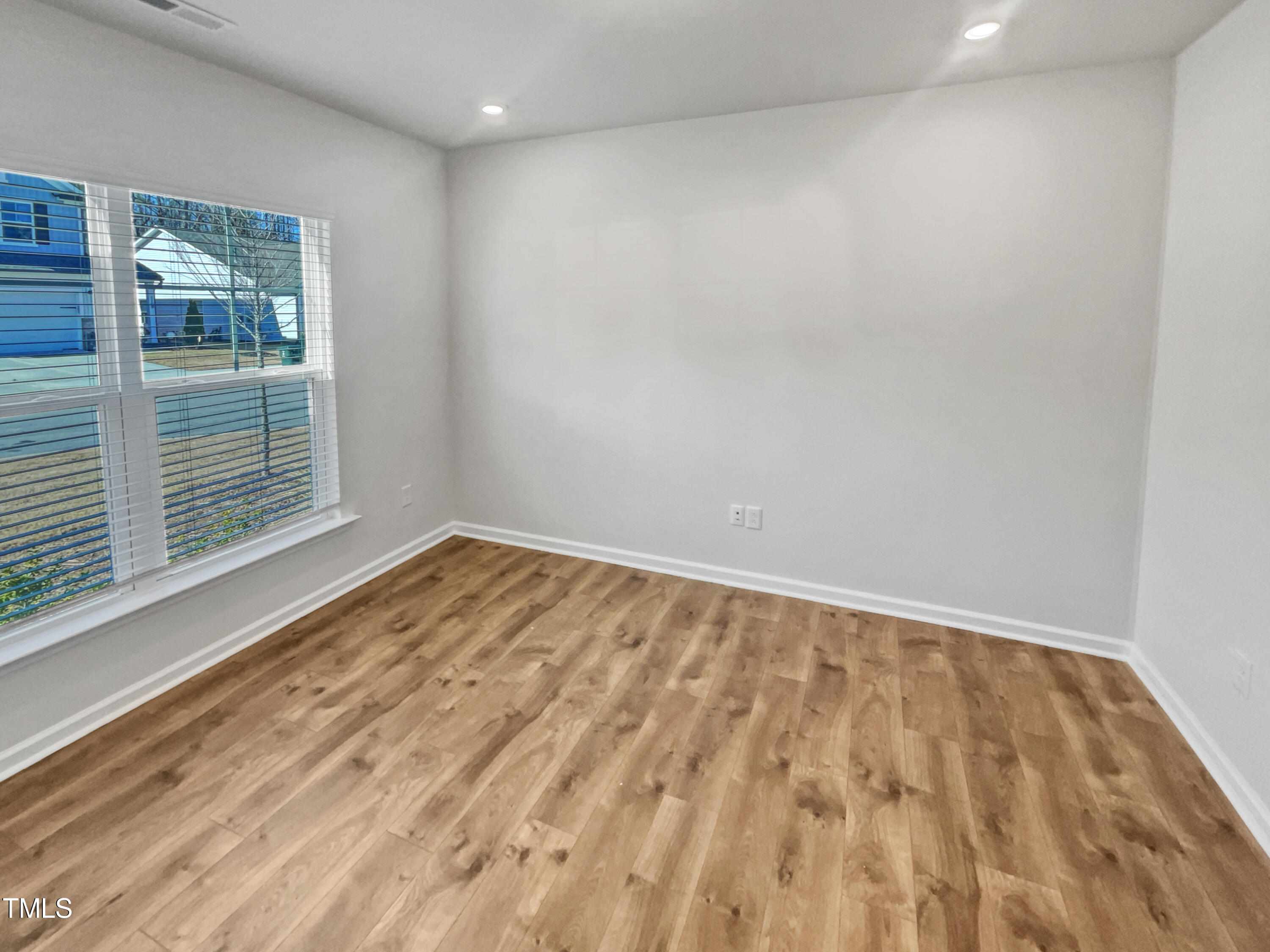 1108 Sandtrap Way
