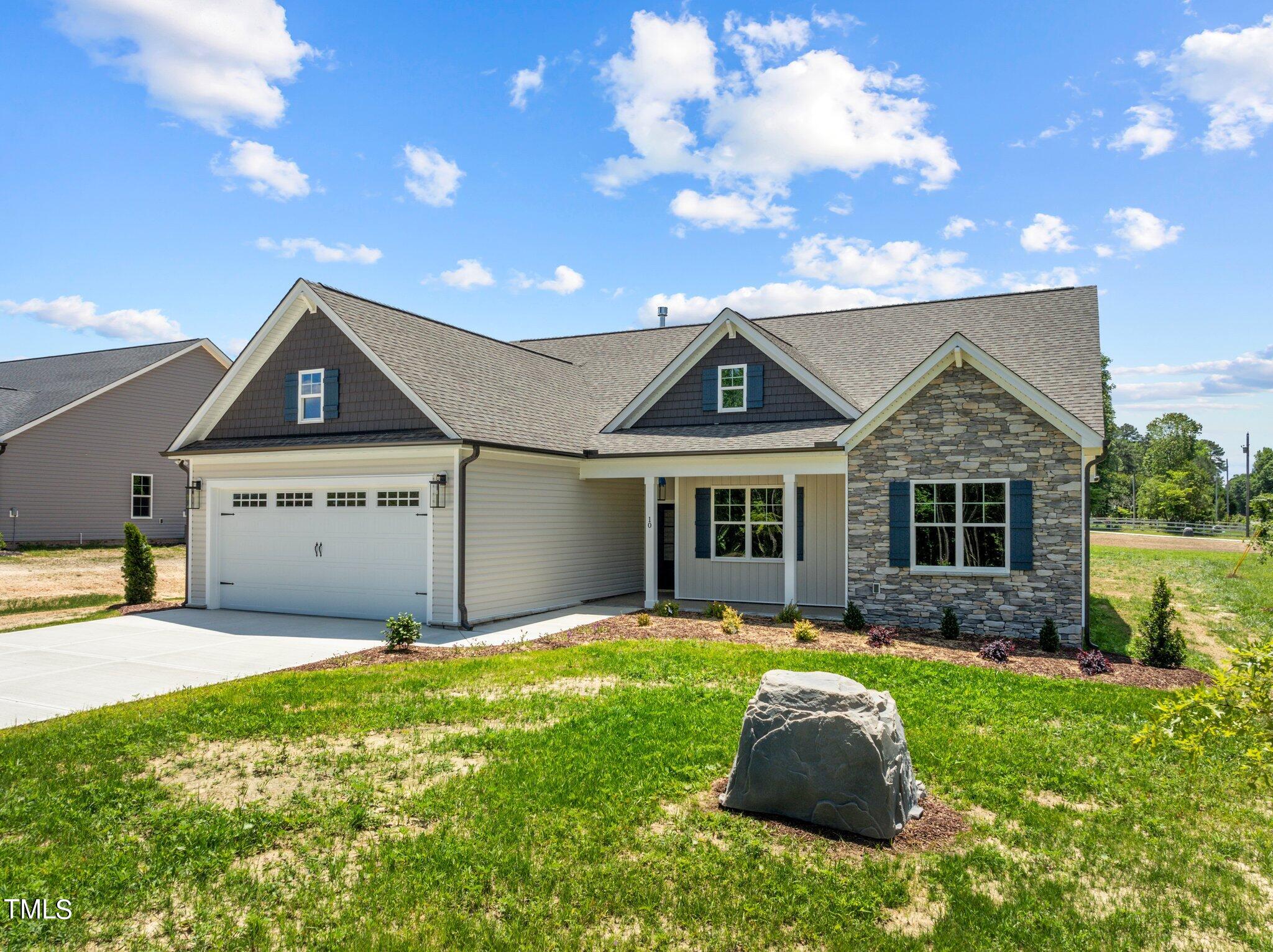 10 Weathered Oak Way