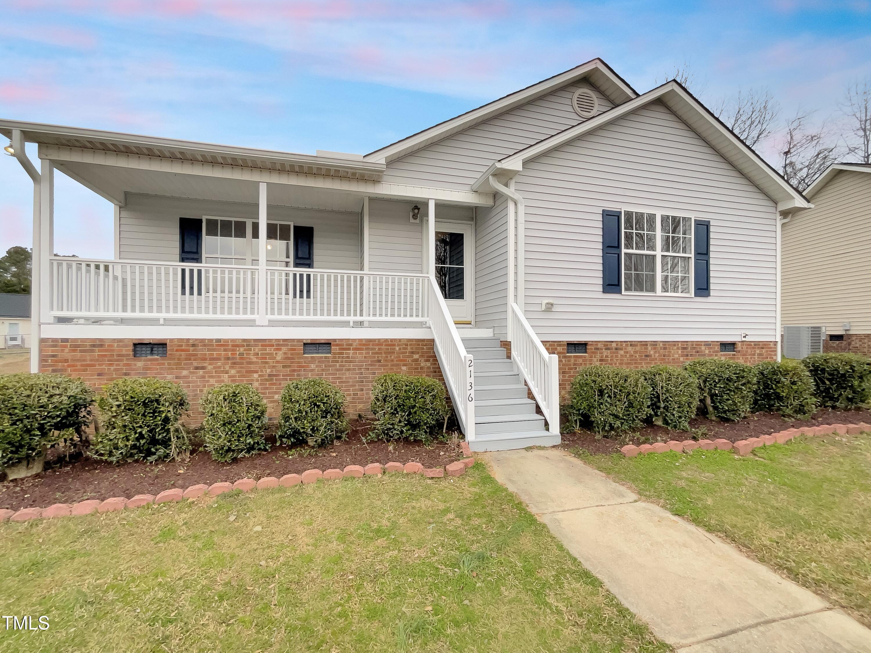 2136 Mckinnon Drive