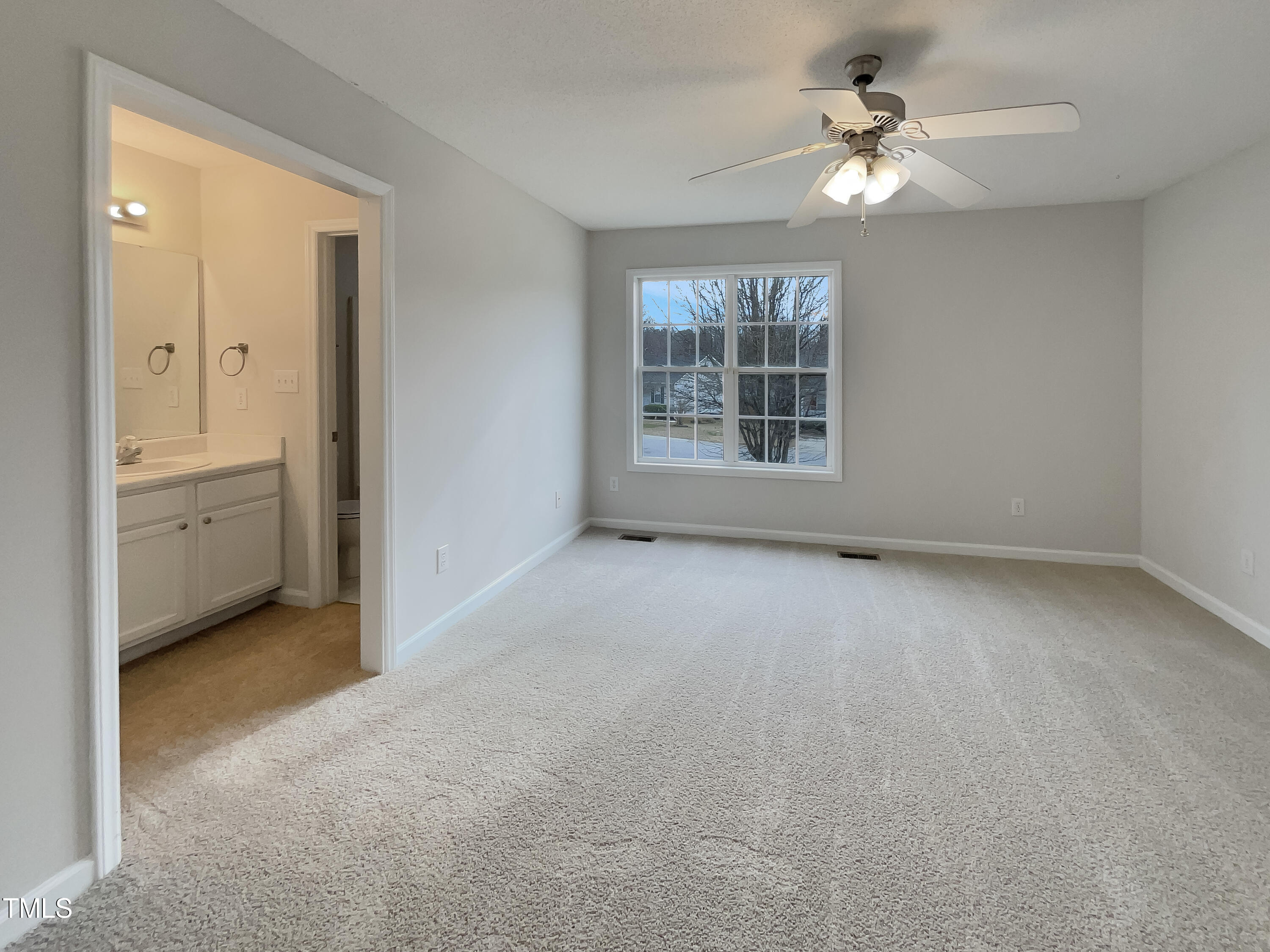 2136 Mckinnon Drive