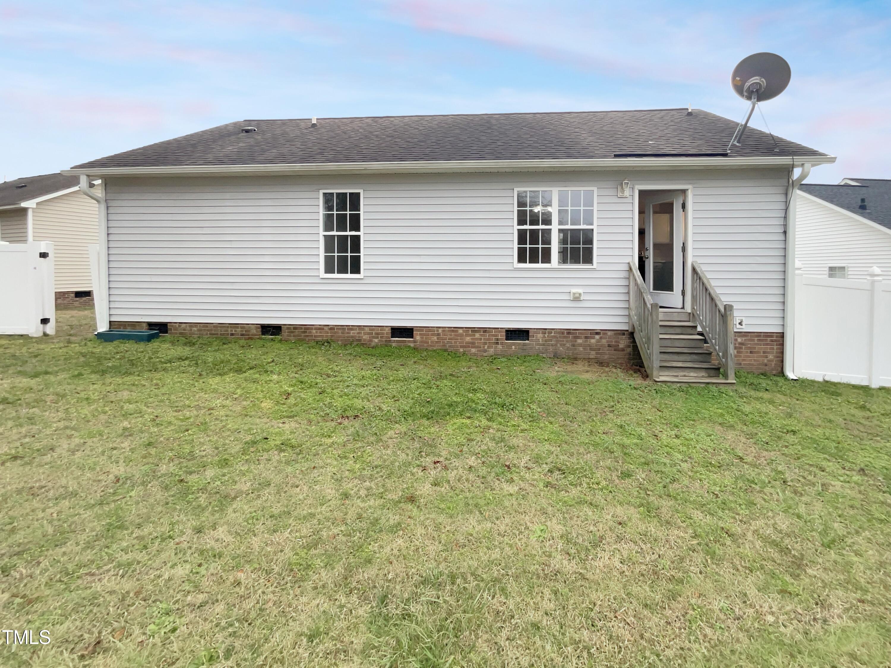2136 Mckinnon Drive