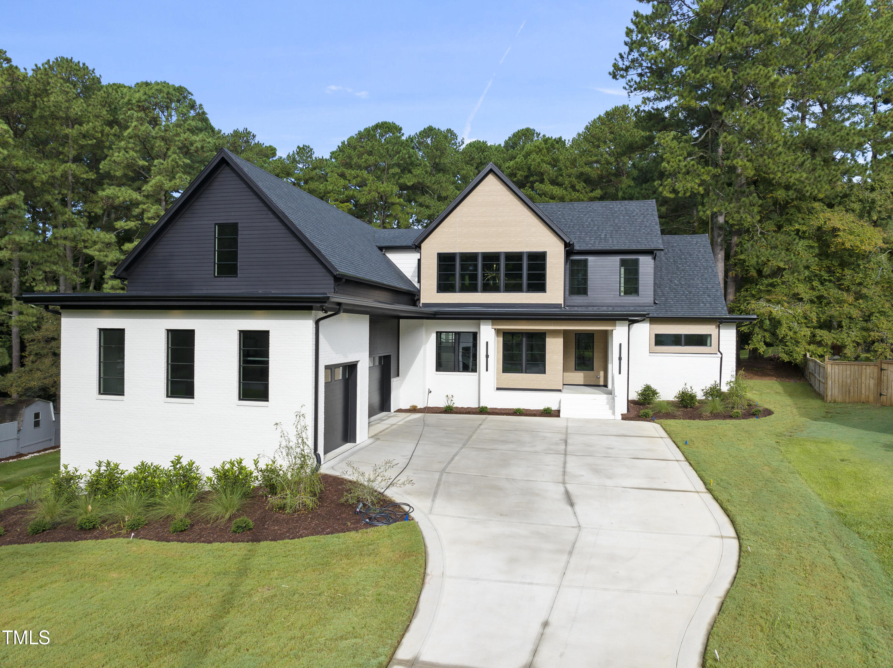 1137 Ivy Lane