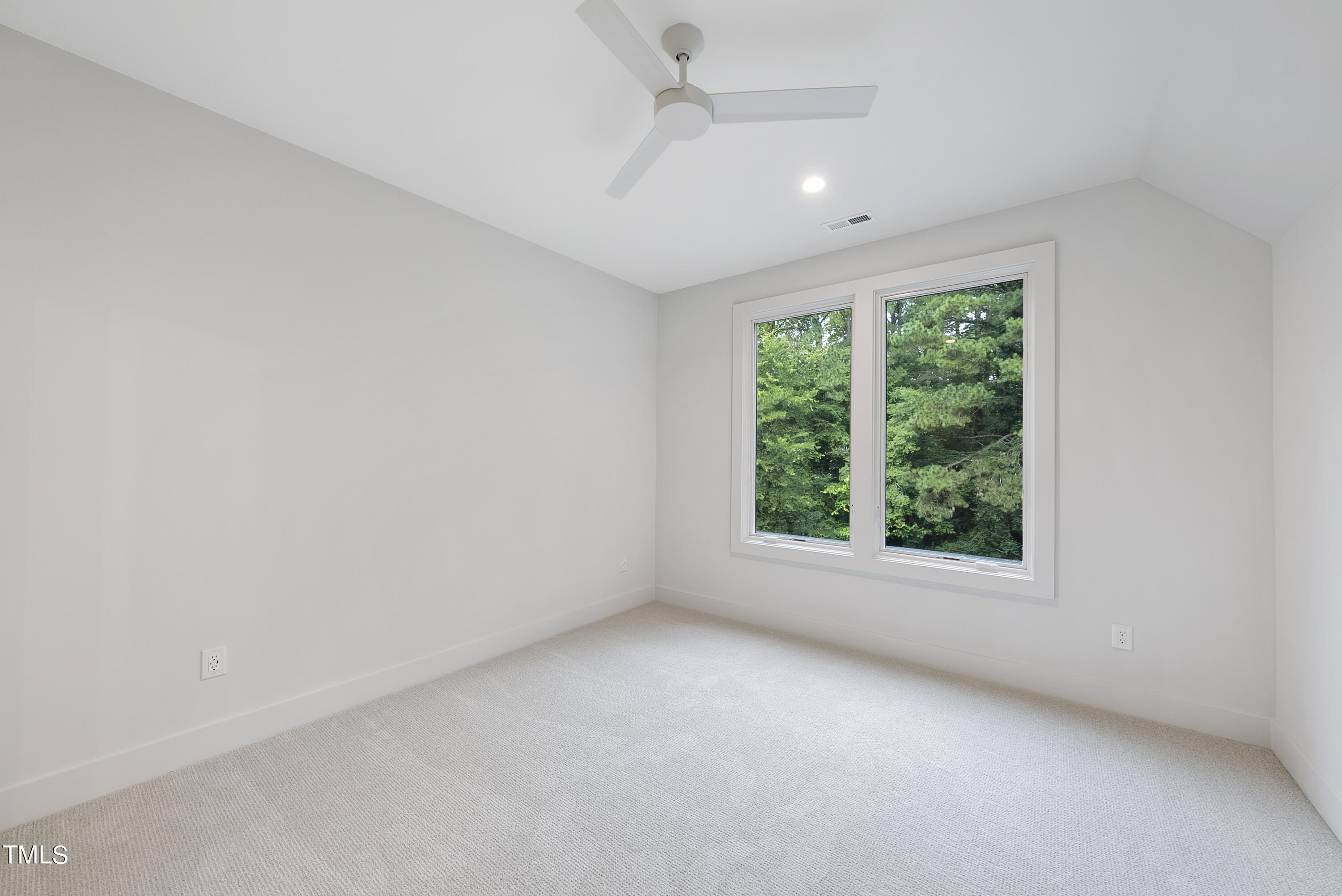 1137 Ivy Lane