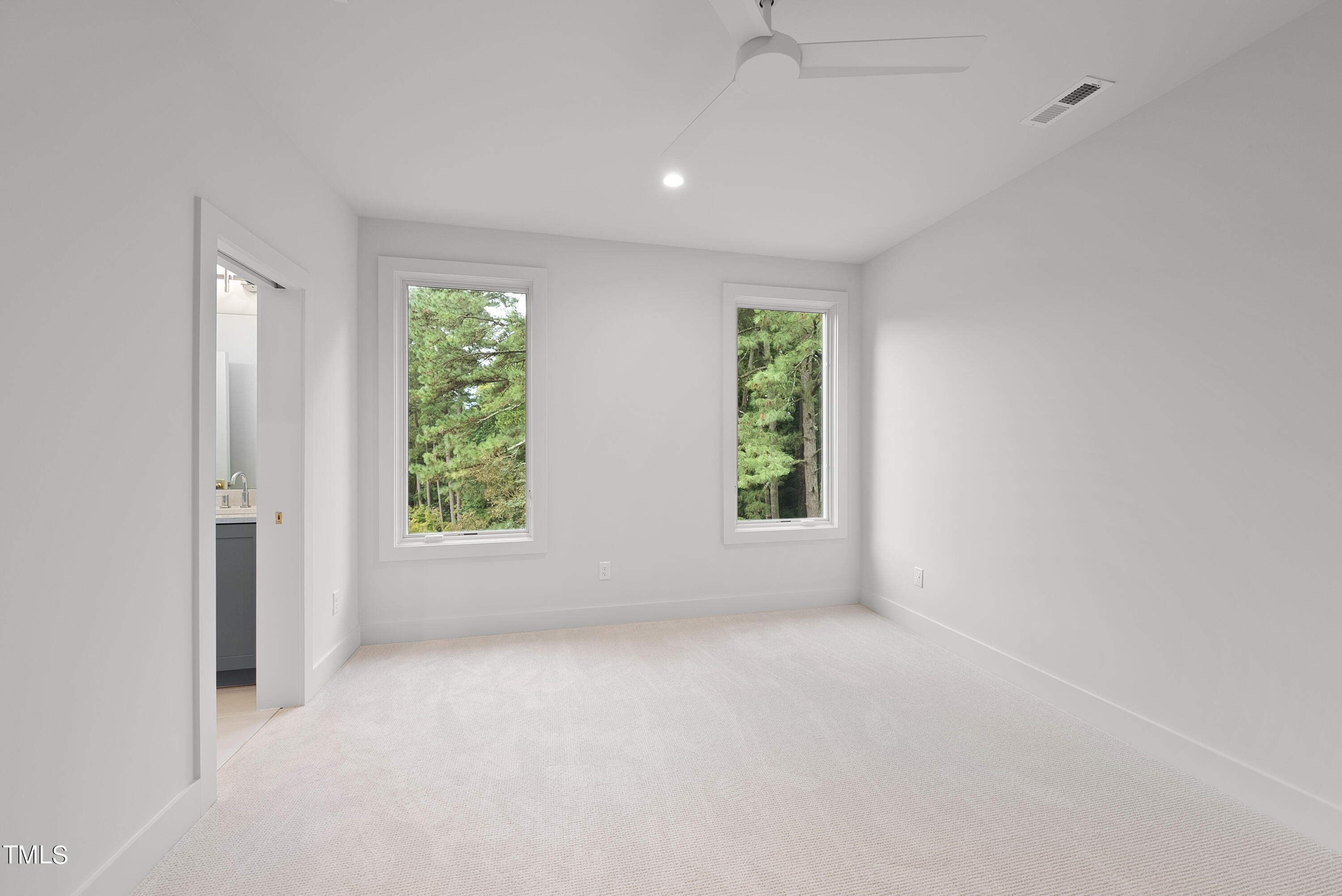 1137 Ivy Lane