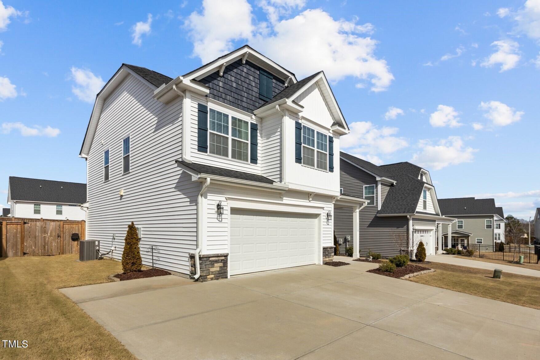 1110 Clearwood Lane
