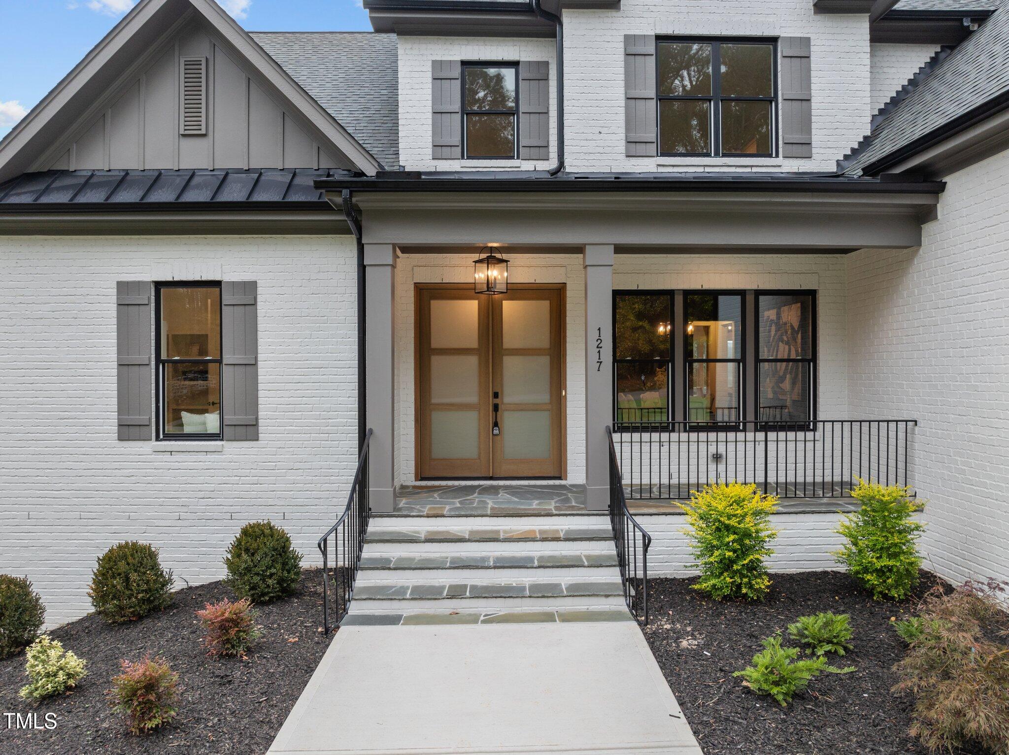 1217 Perry Bluff Drive
