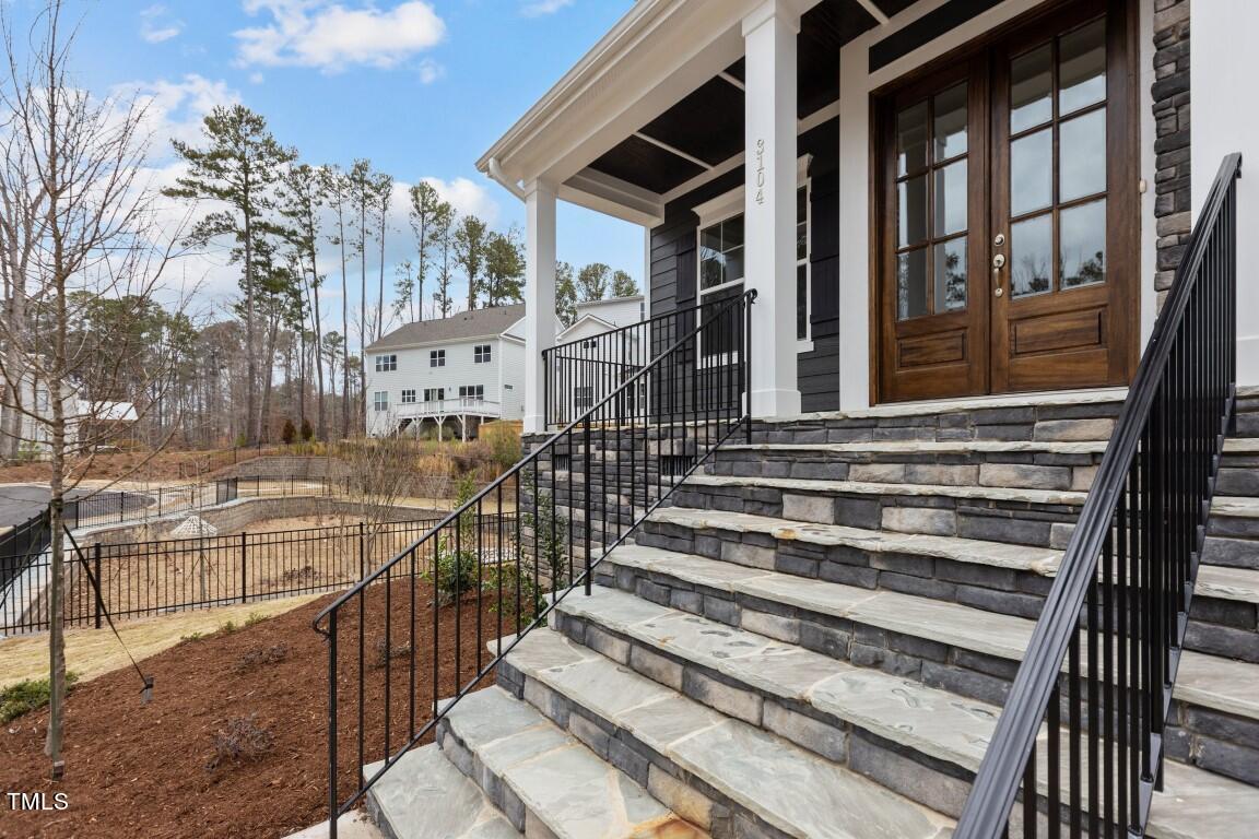 3104 Banks Knoll Drive