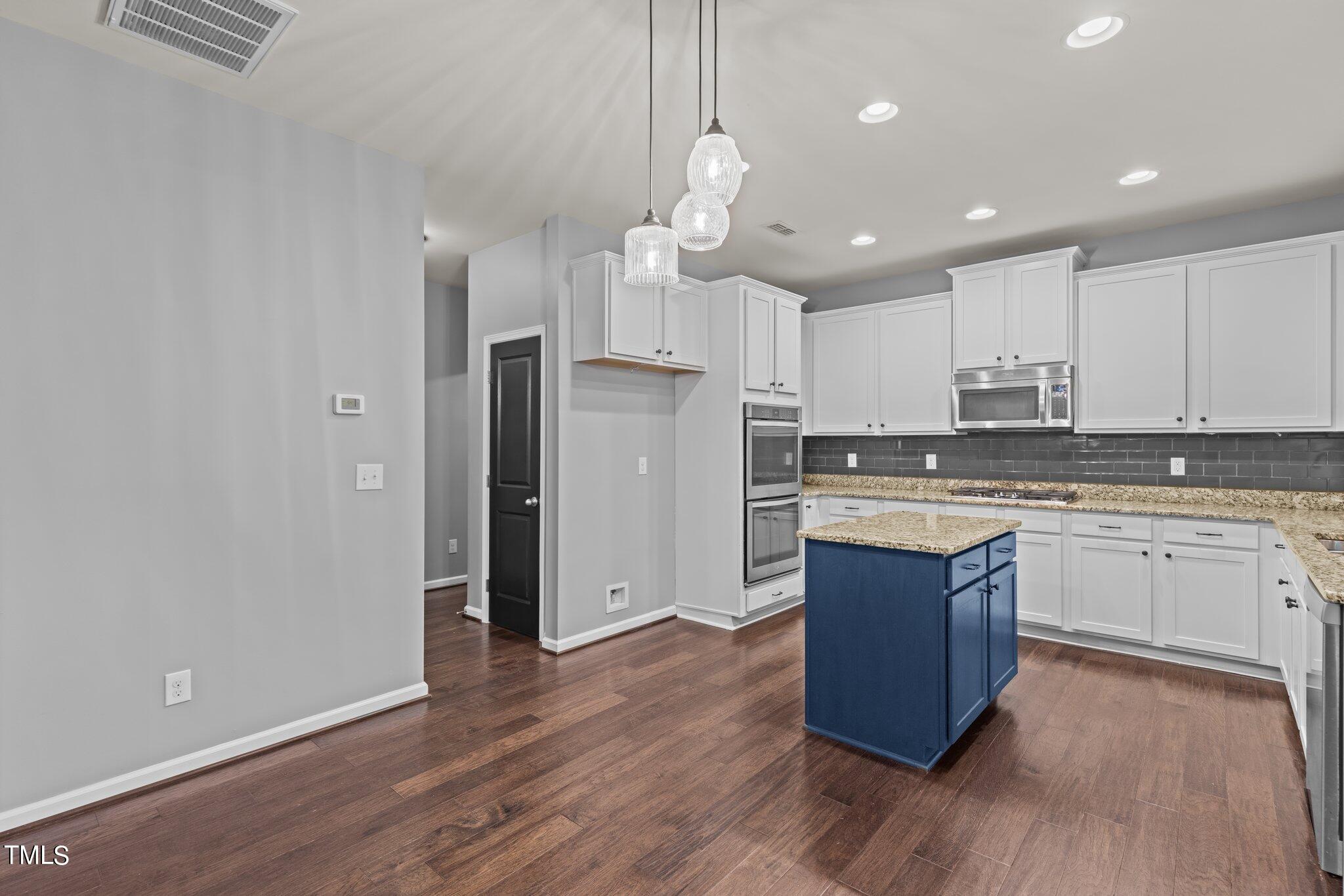 115 Windrush Lane