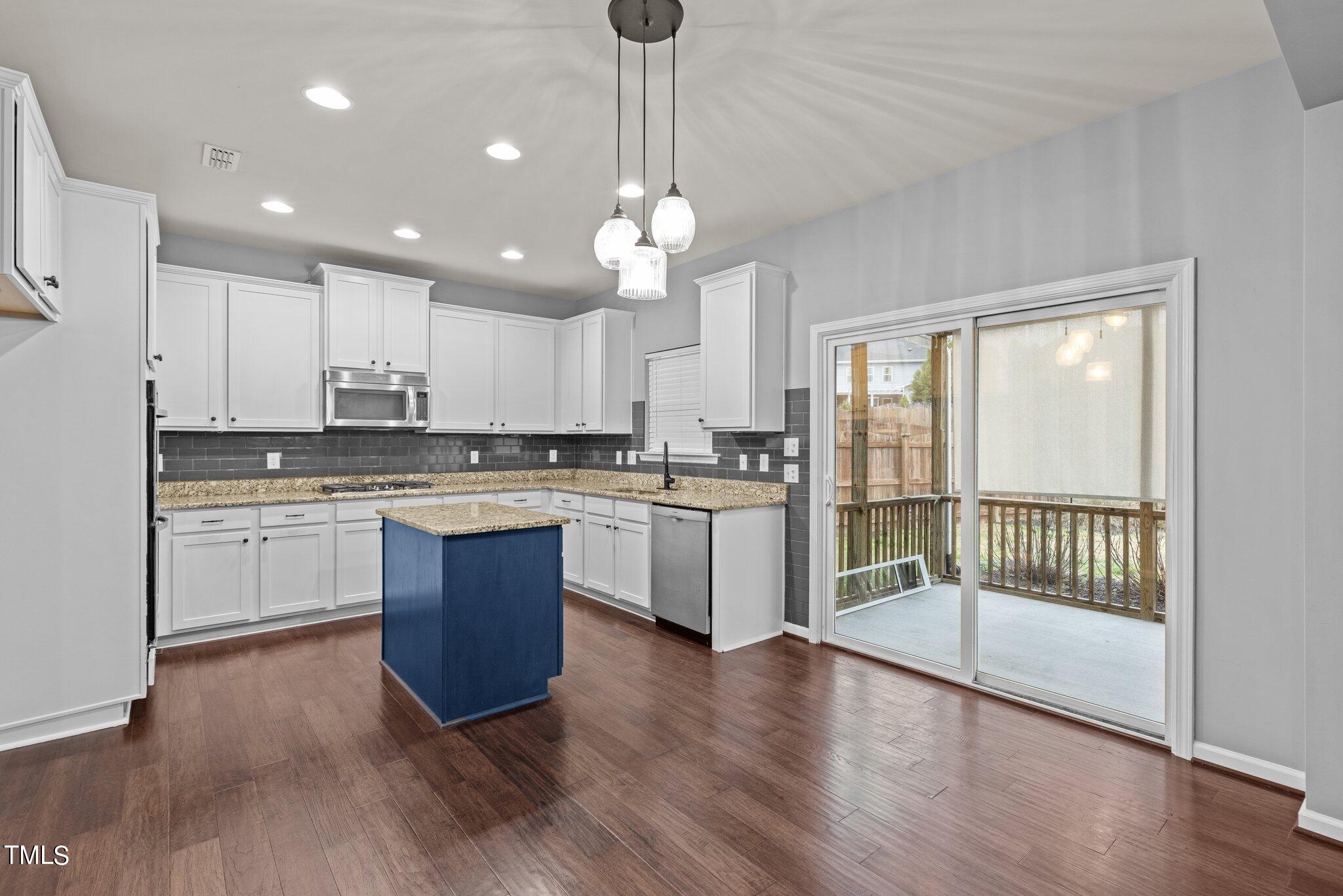 115 Windrush Lane