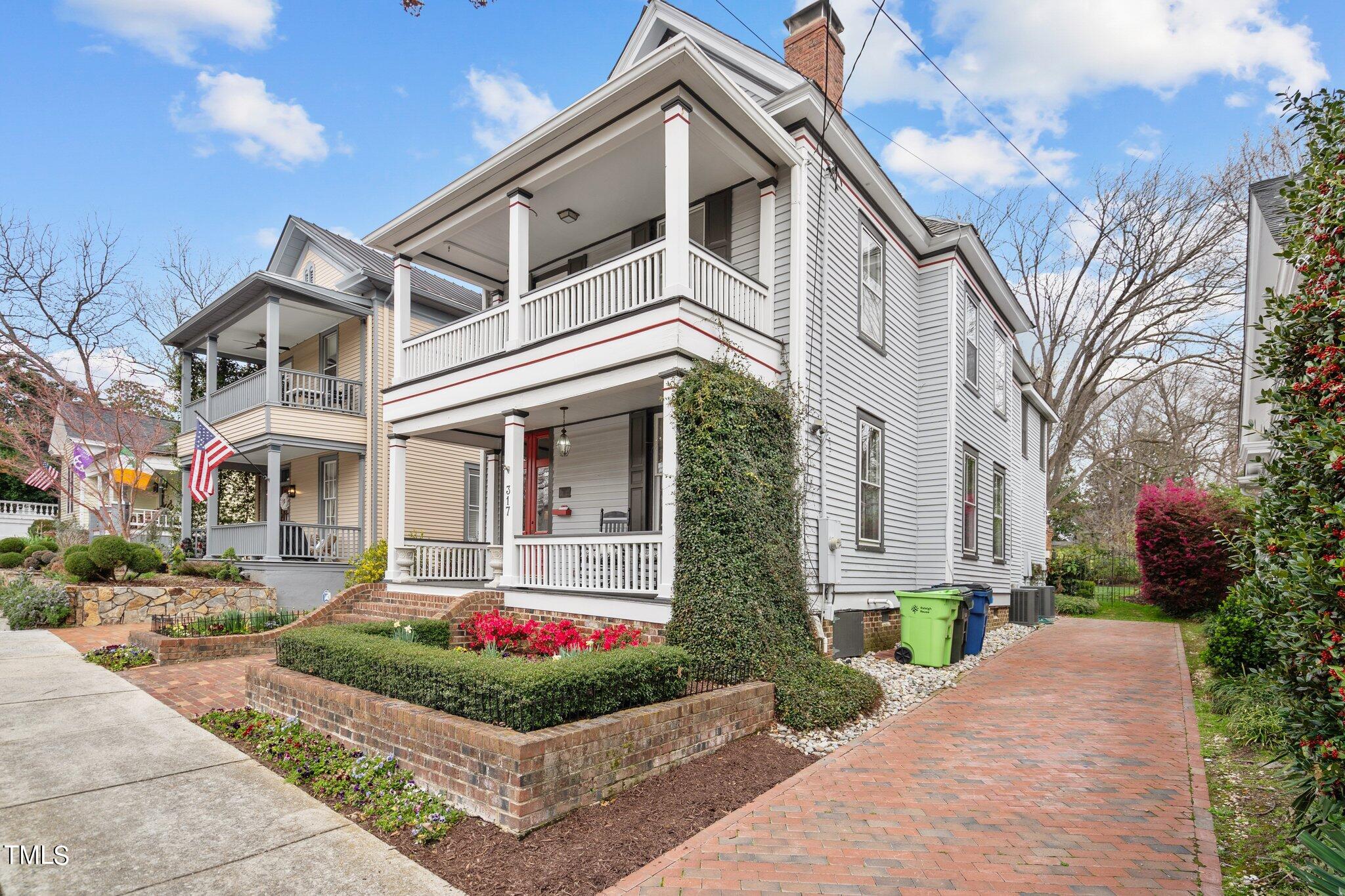 317 Oakwood Avenue