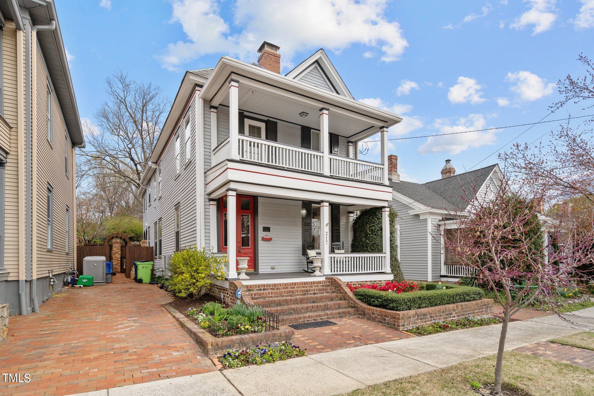 317 Oakwood Avenue