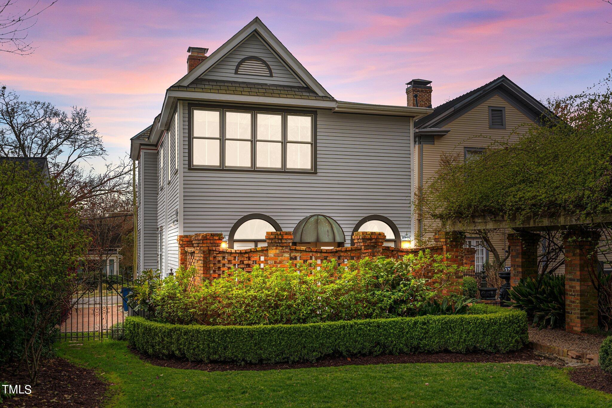 317 Oakwood Avenue