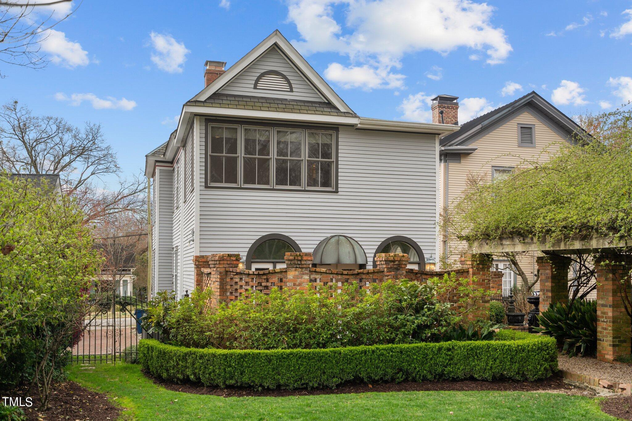 317 Oakwood Avenue