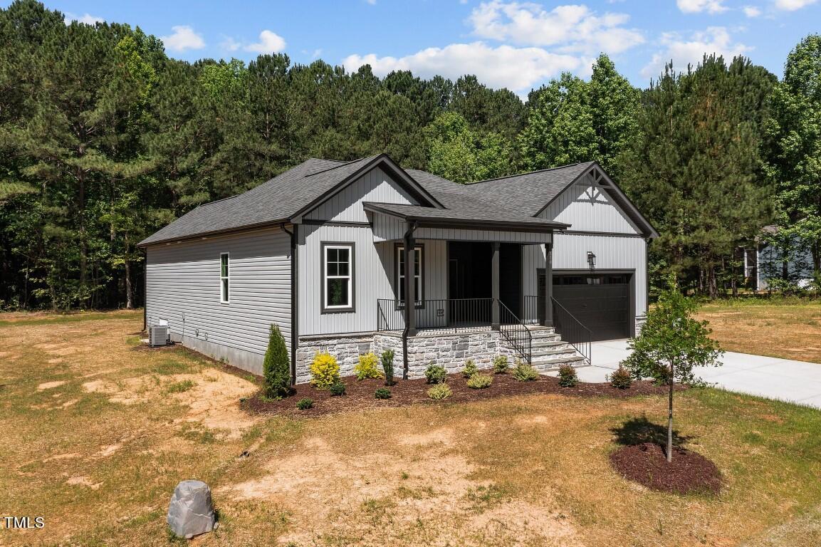 110 Leisure Lane