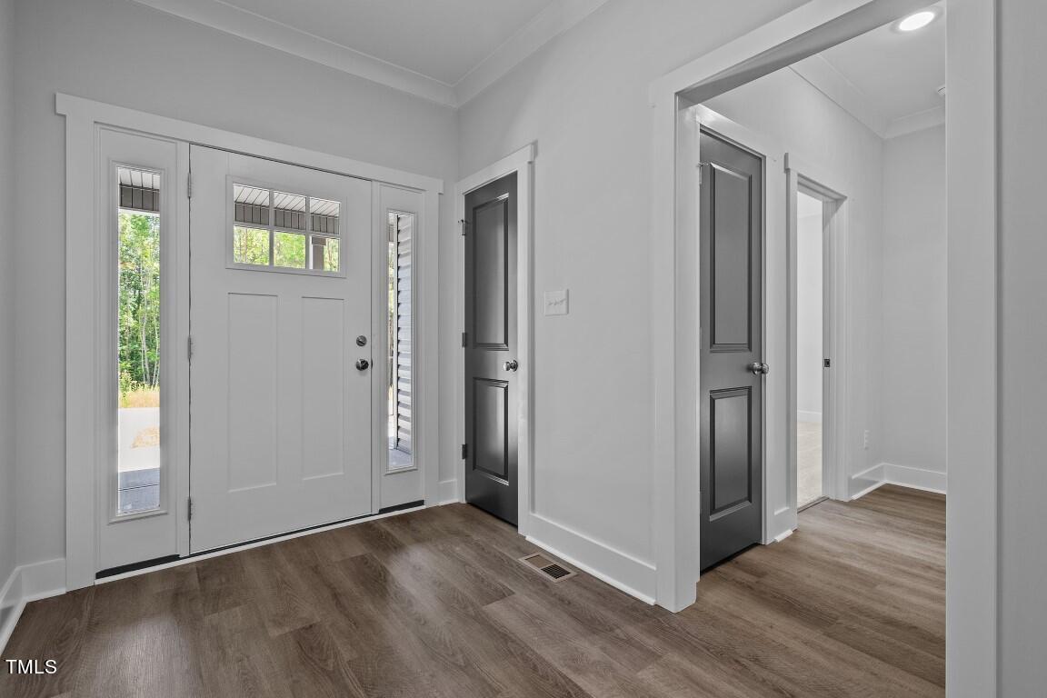 110 Leisure Lane