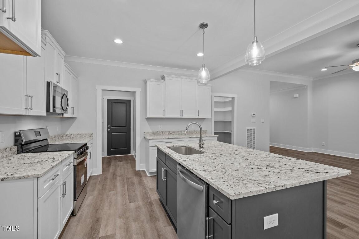 110 Leisure Lane