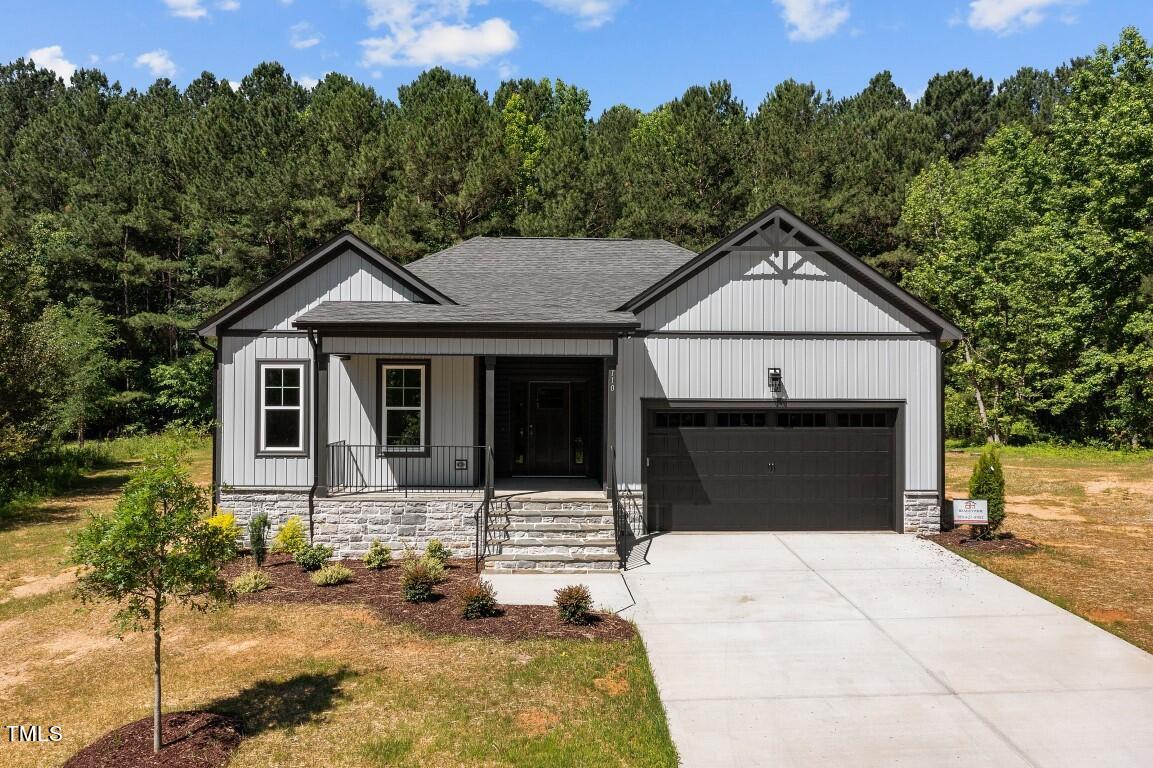 110 Leisure Lane