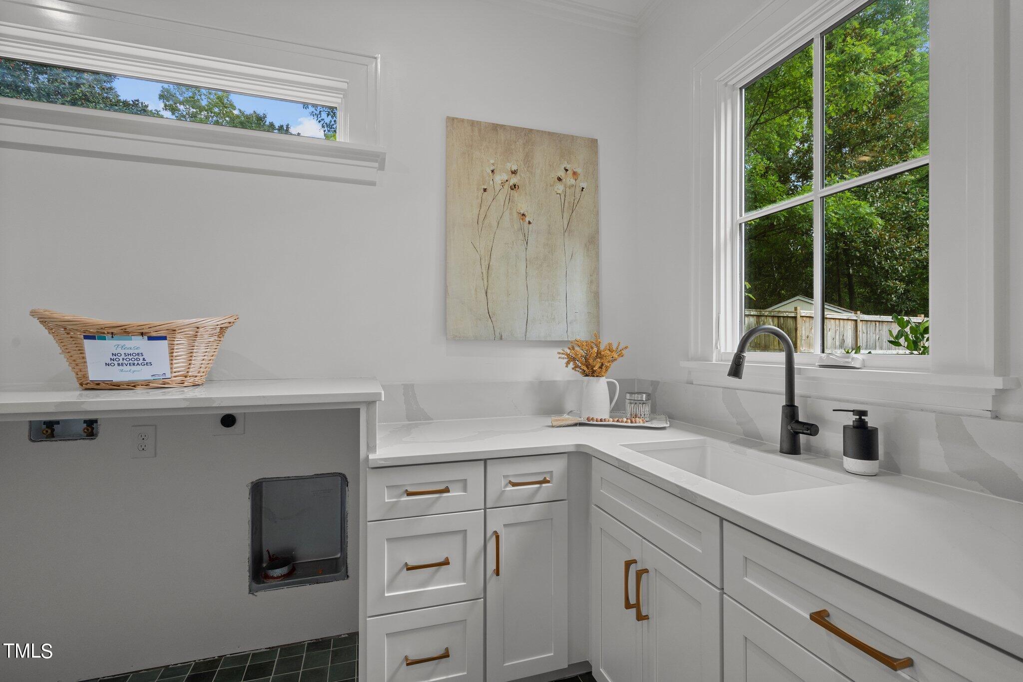 1209 Gunnison Place