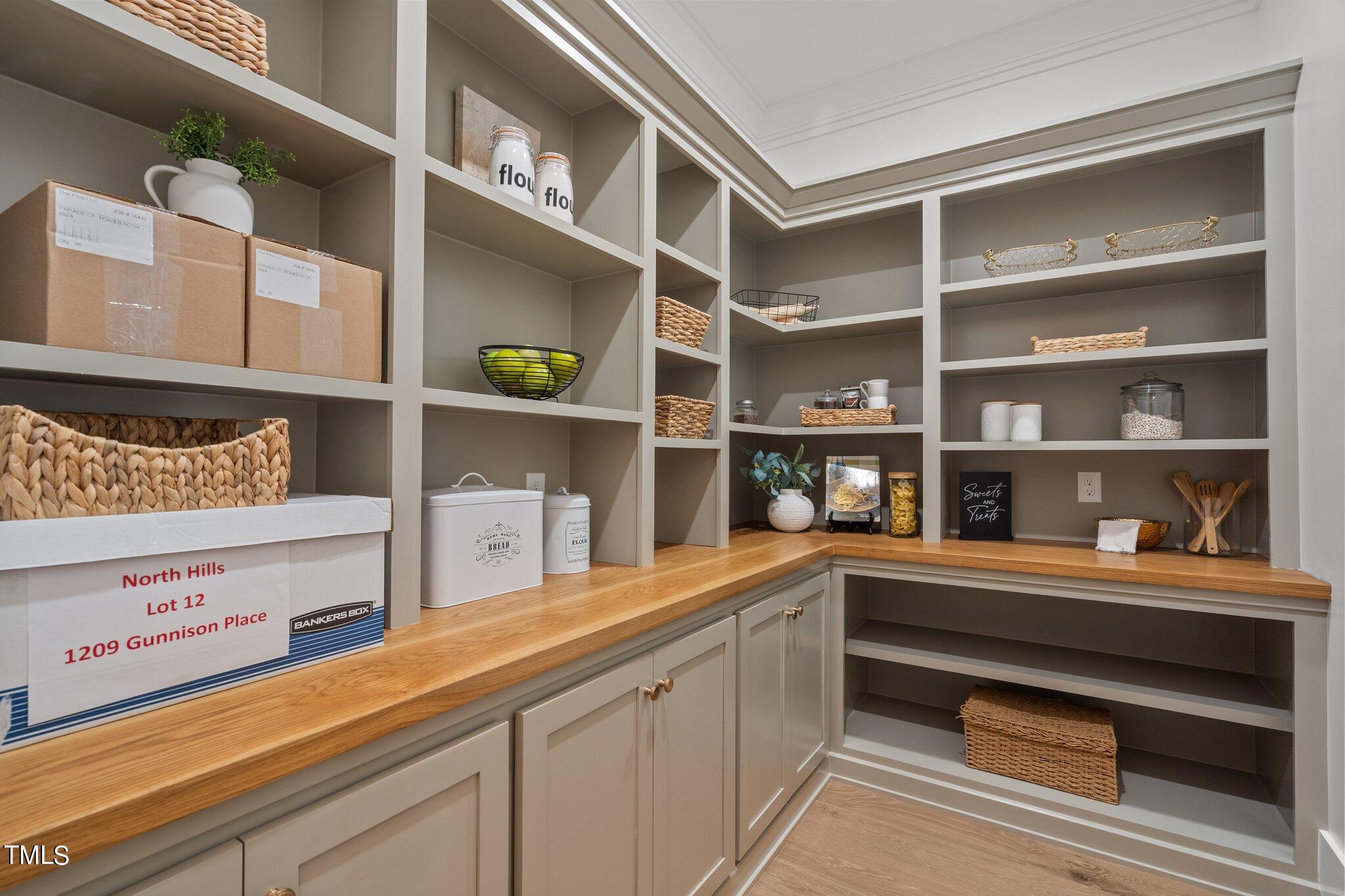 1209 Gunnison Place