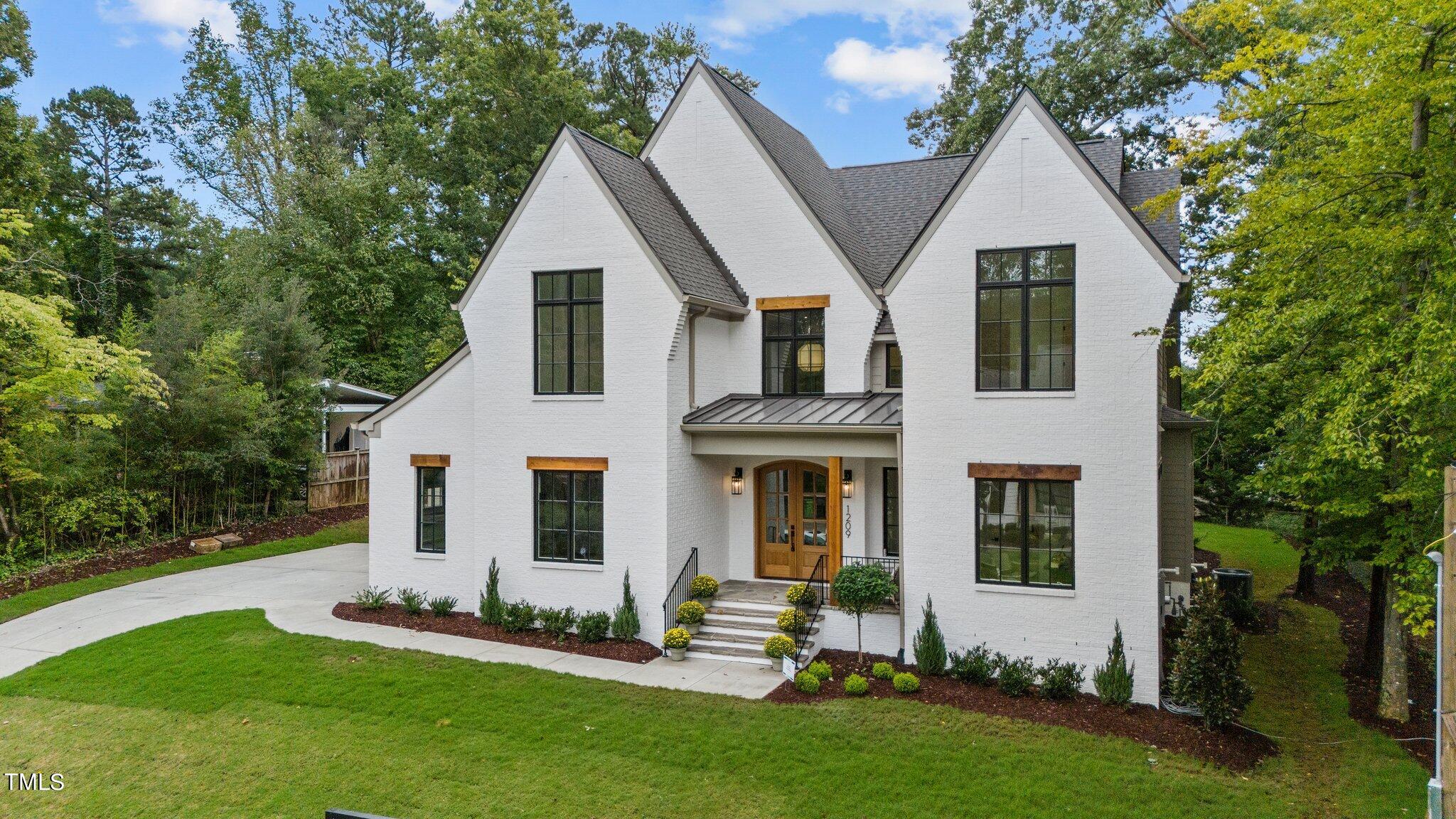 1209 Gunnison Place