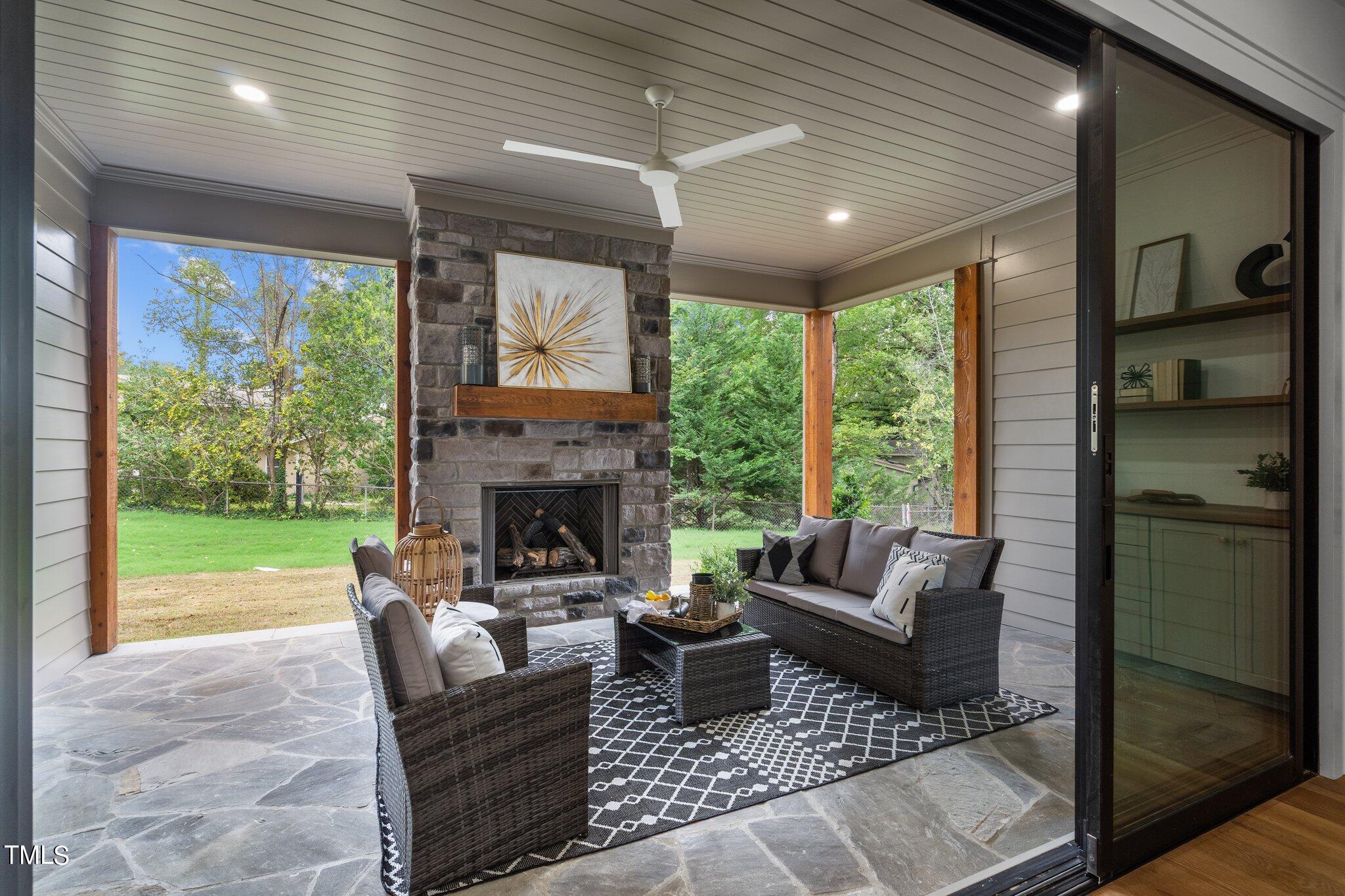 1209 Gunnison Place