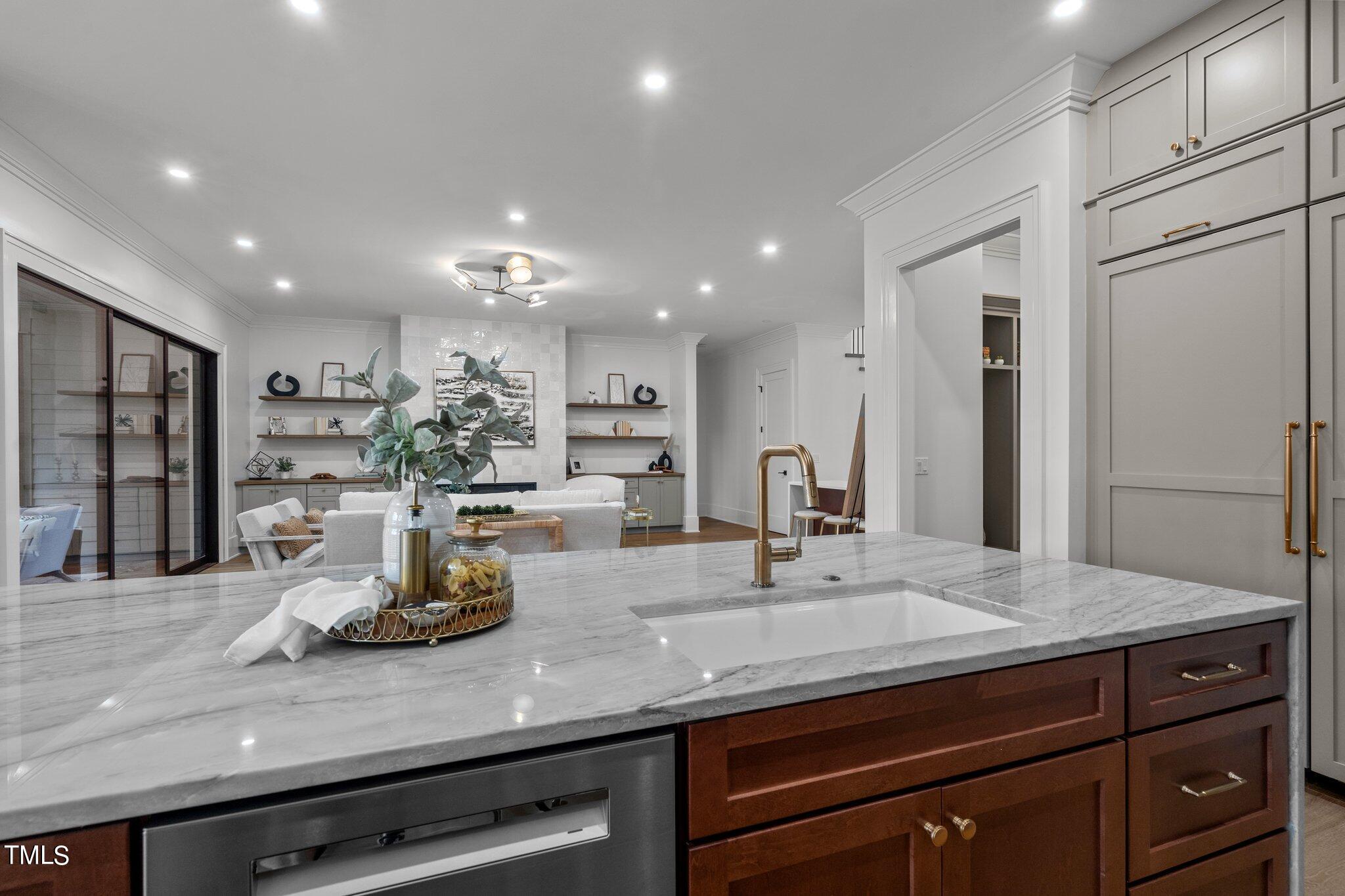 1209 Gunnison Place
