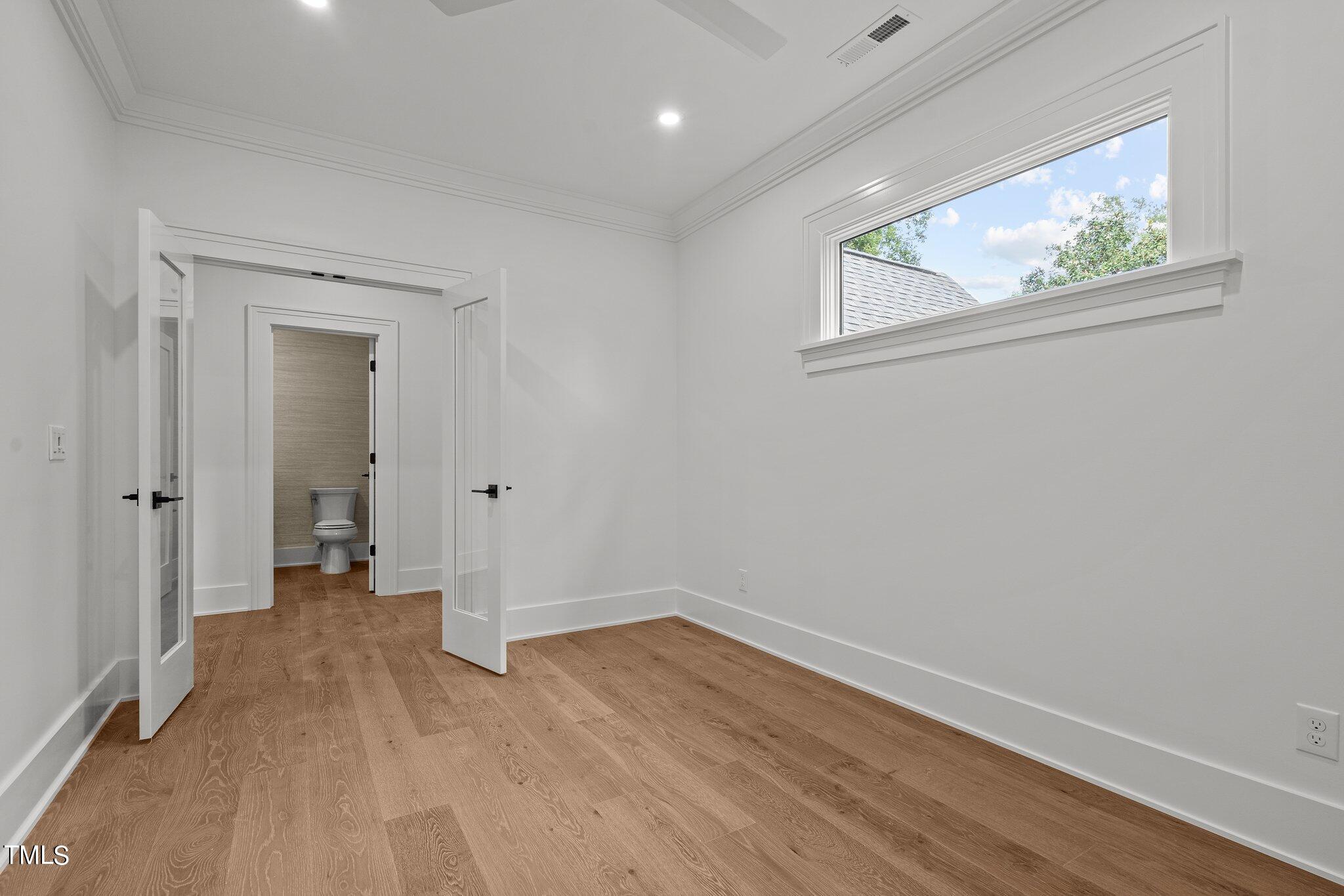 1209 Gunnison Place
