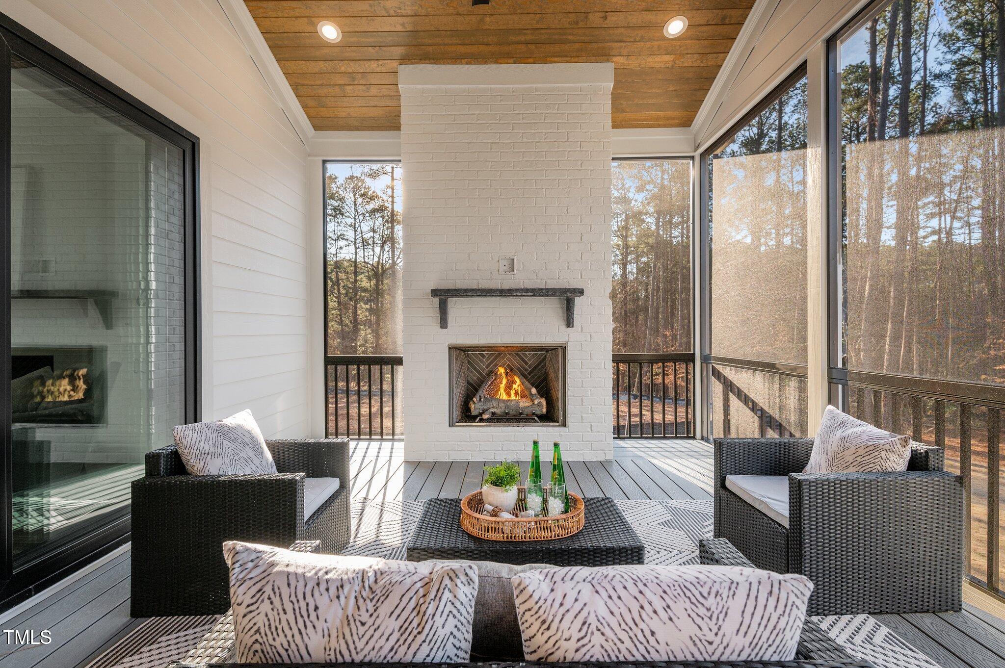 8601 Bishop Pine Lane