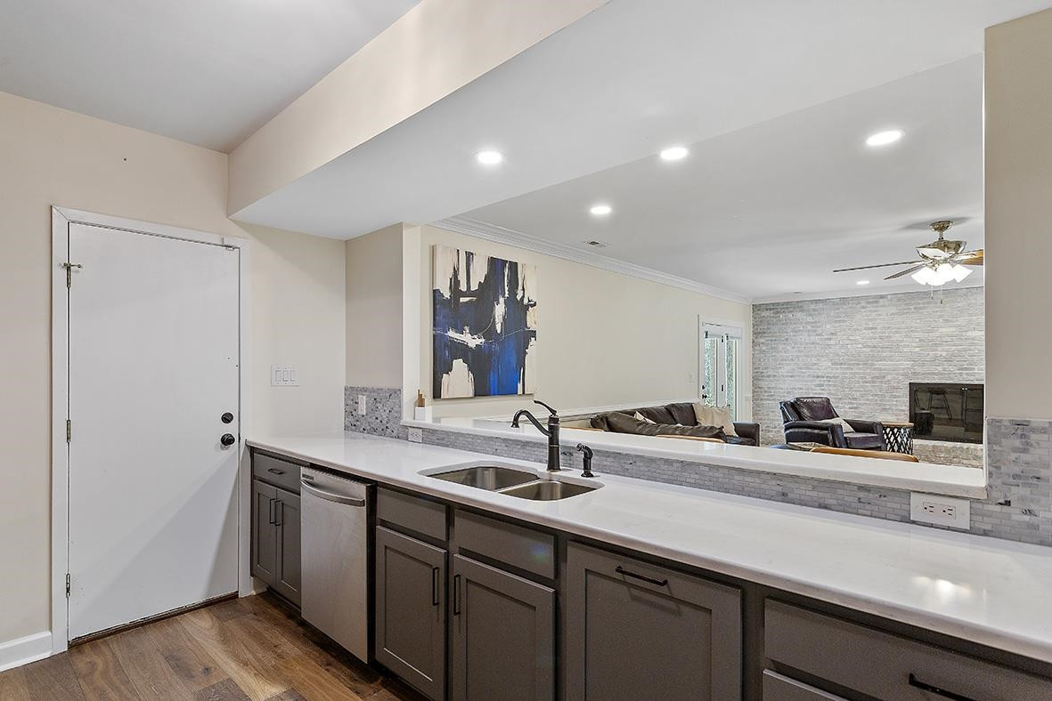 8120 Hawkshead Road