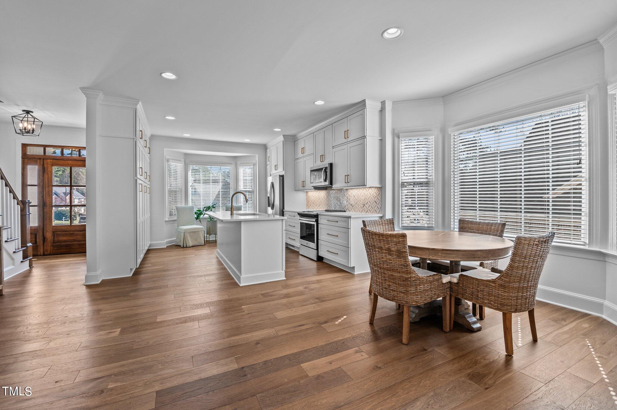 7625 Pinewild Court