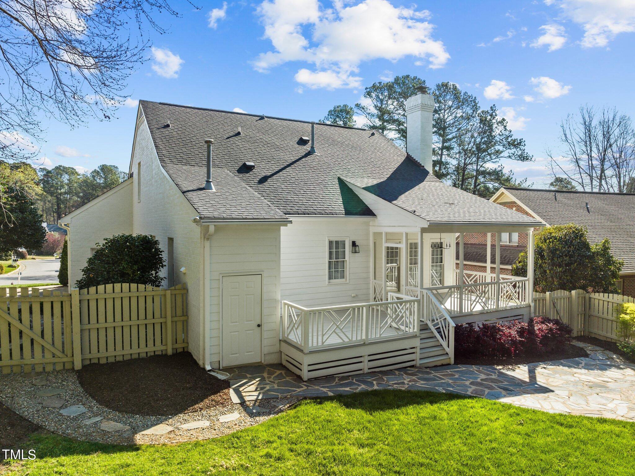7625 Pinewild Court