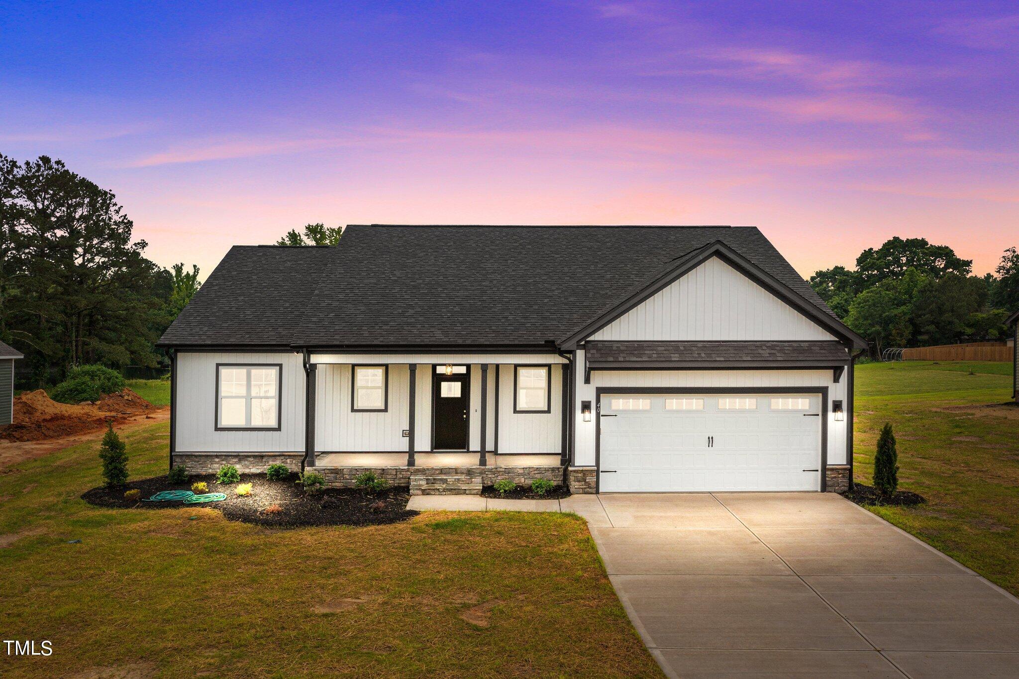 40 Weathered Oak Way