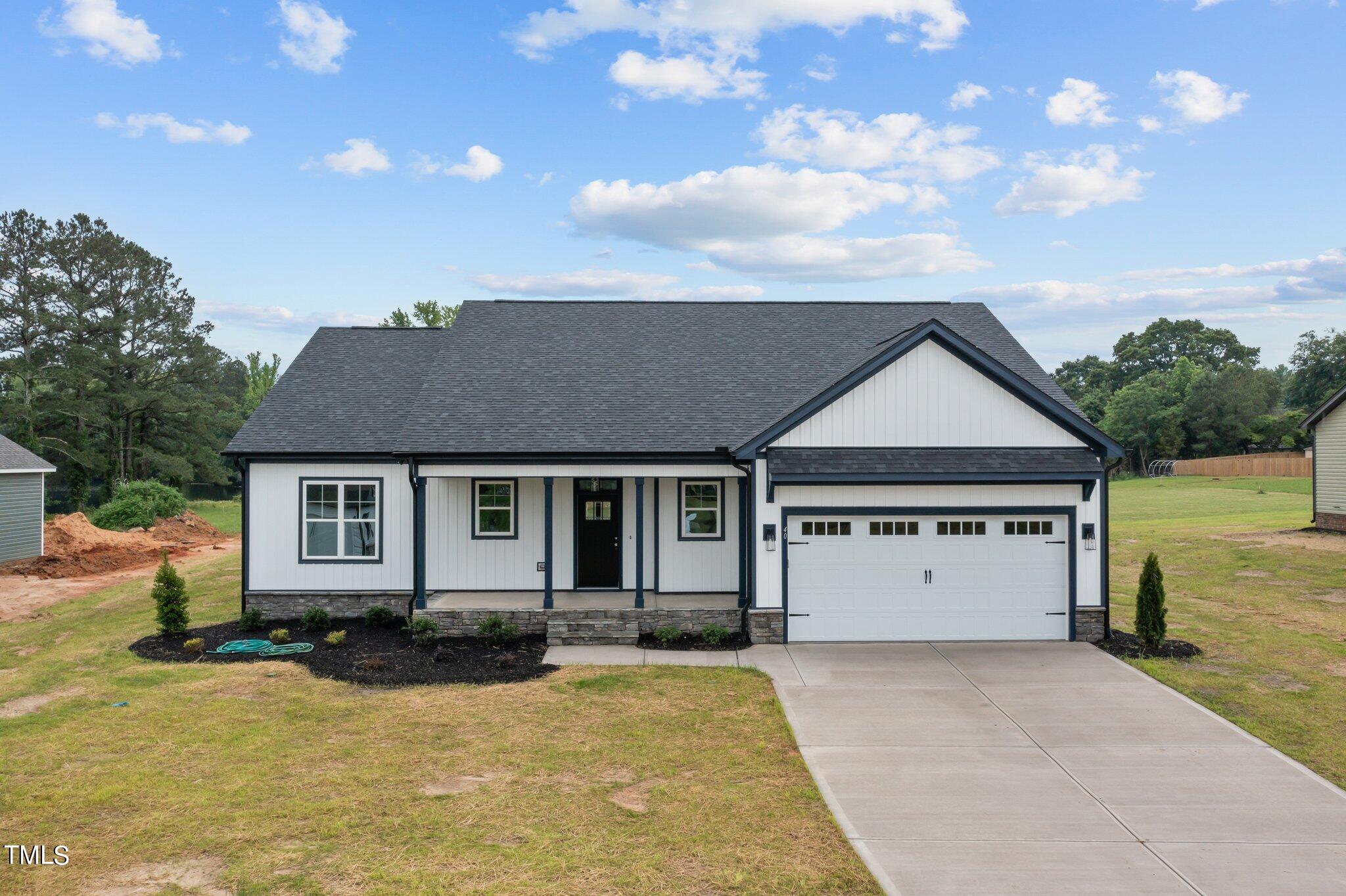 40 Weathered Oak Way