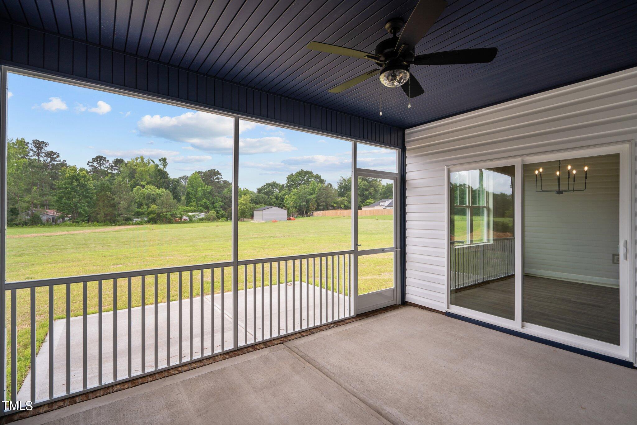 40 Weathered Oak Way