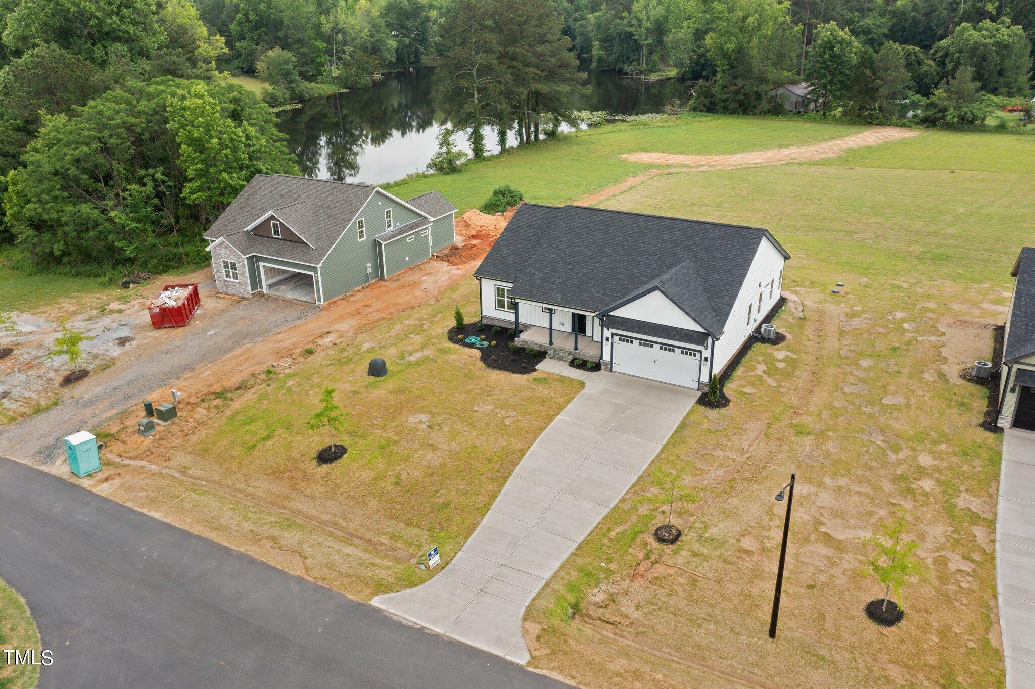 40 Weathered Oak Way