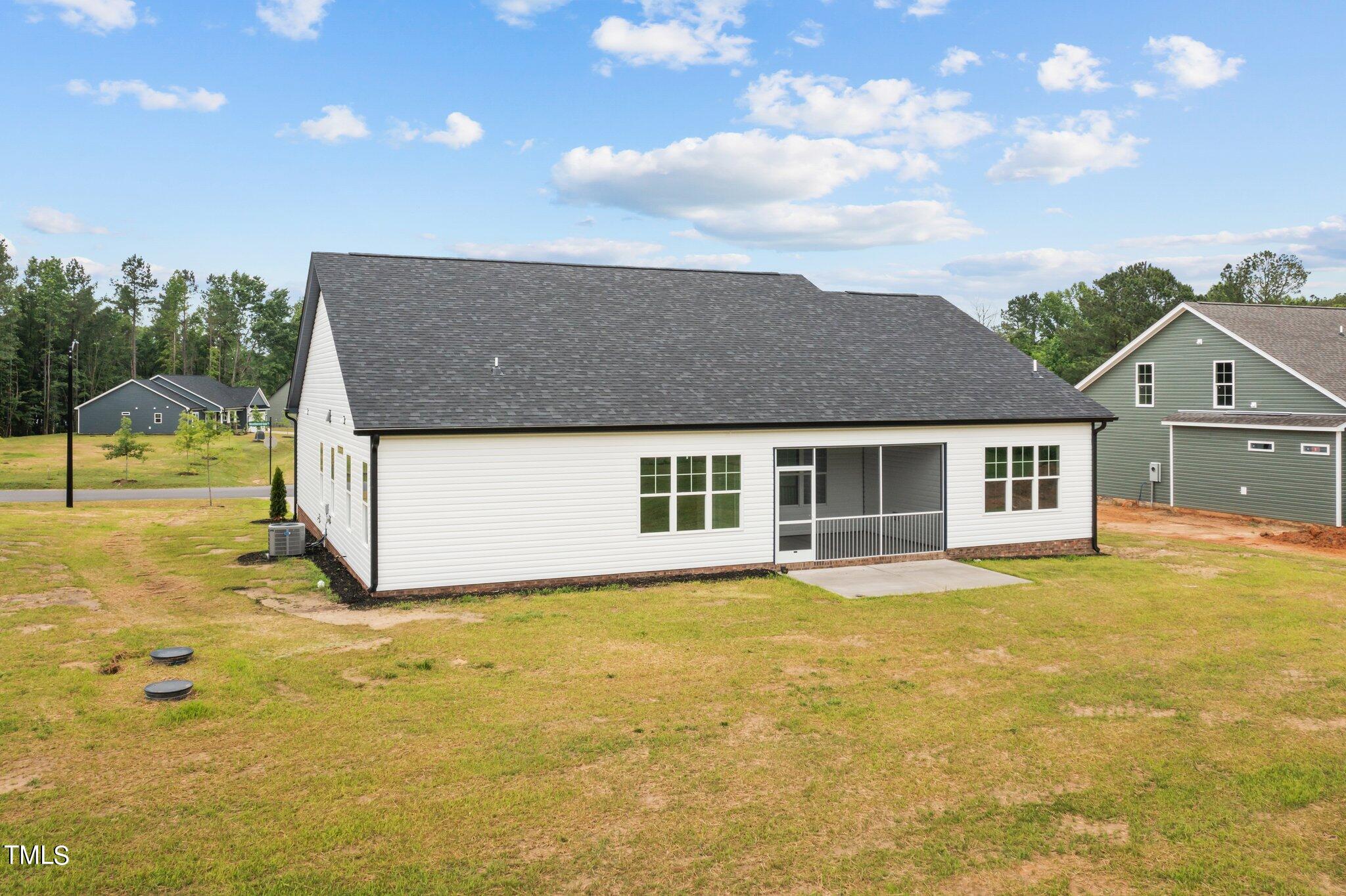 40 Weathered Oak Way