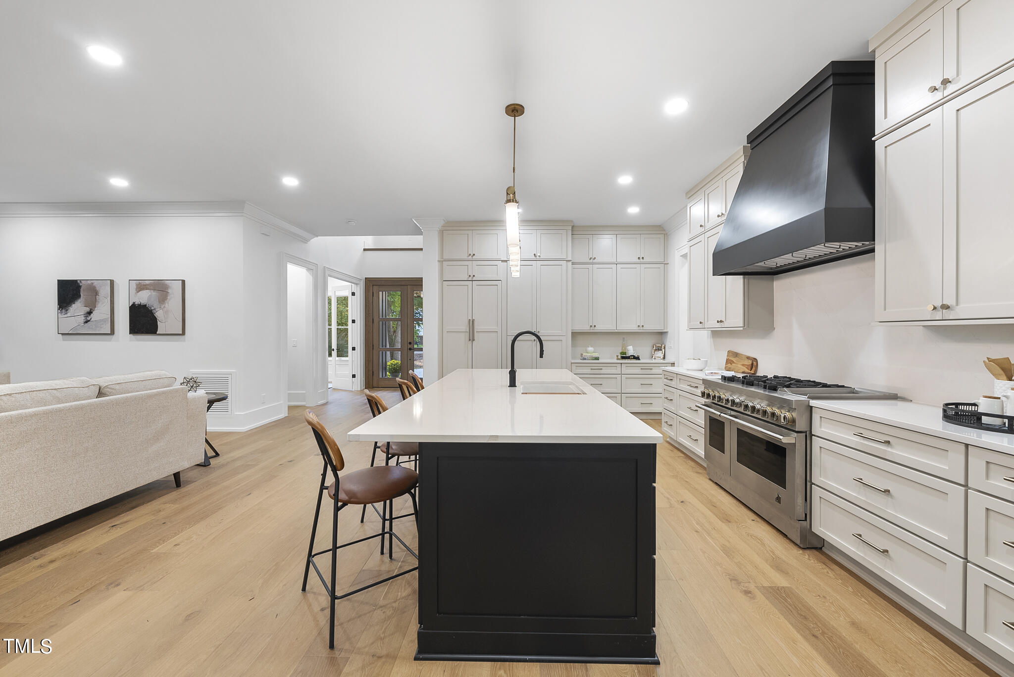 1304 Lennox Place