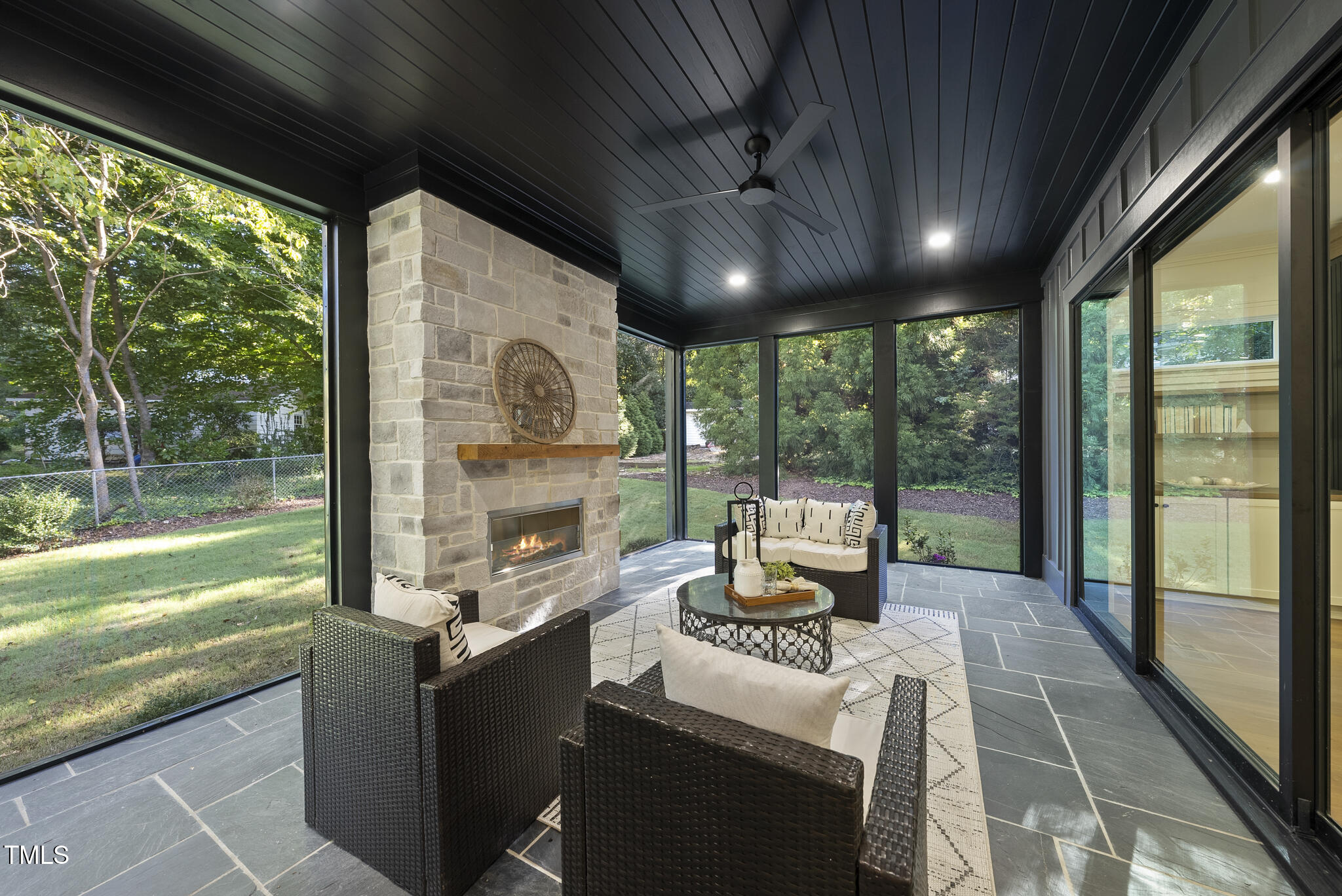 1304 Lennox Place