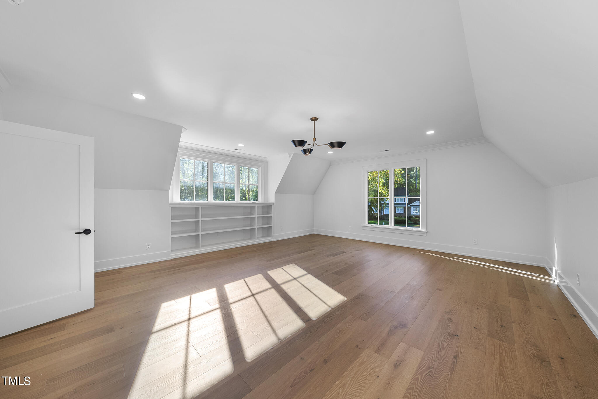 1304 Lennox Place