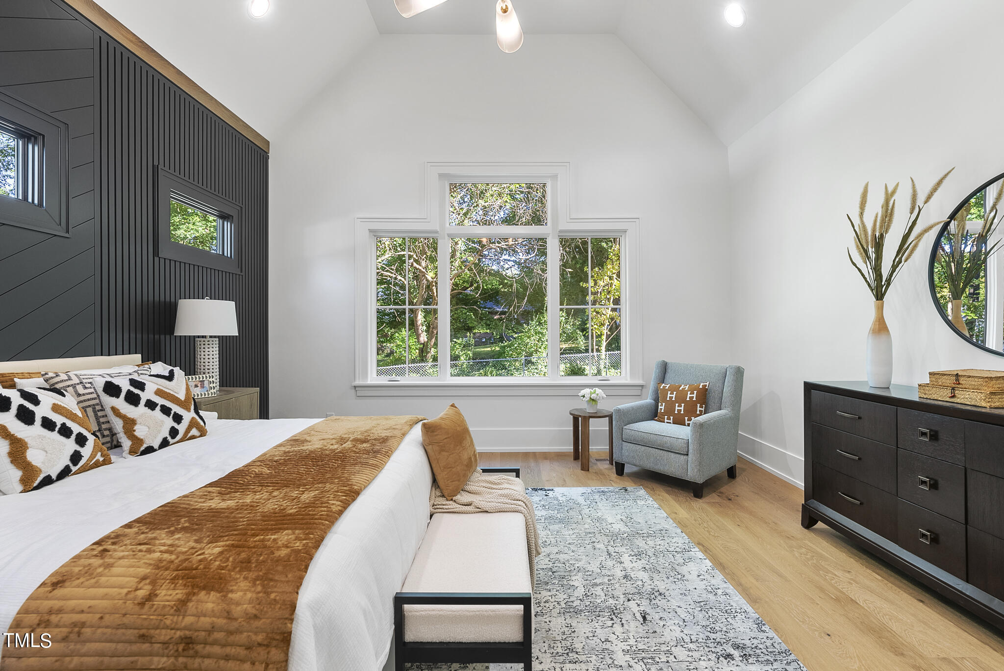 1304 Lennox Place