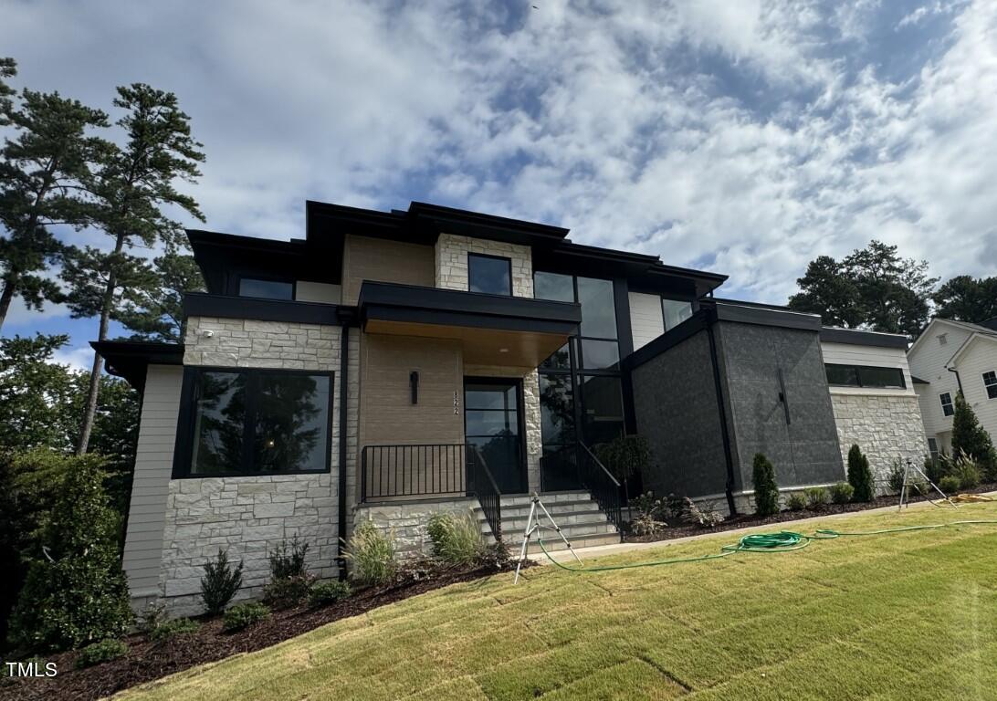 822 Cranbrook Road