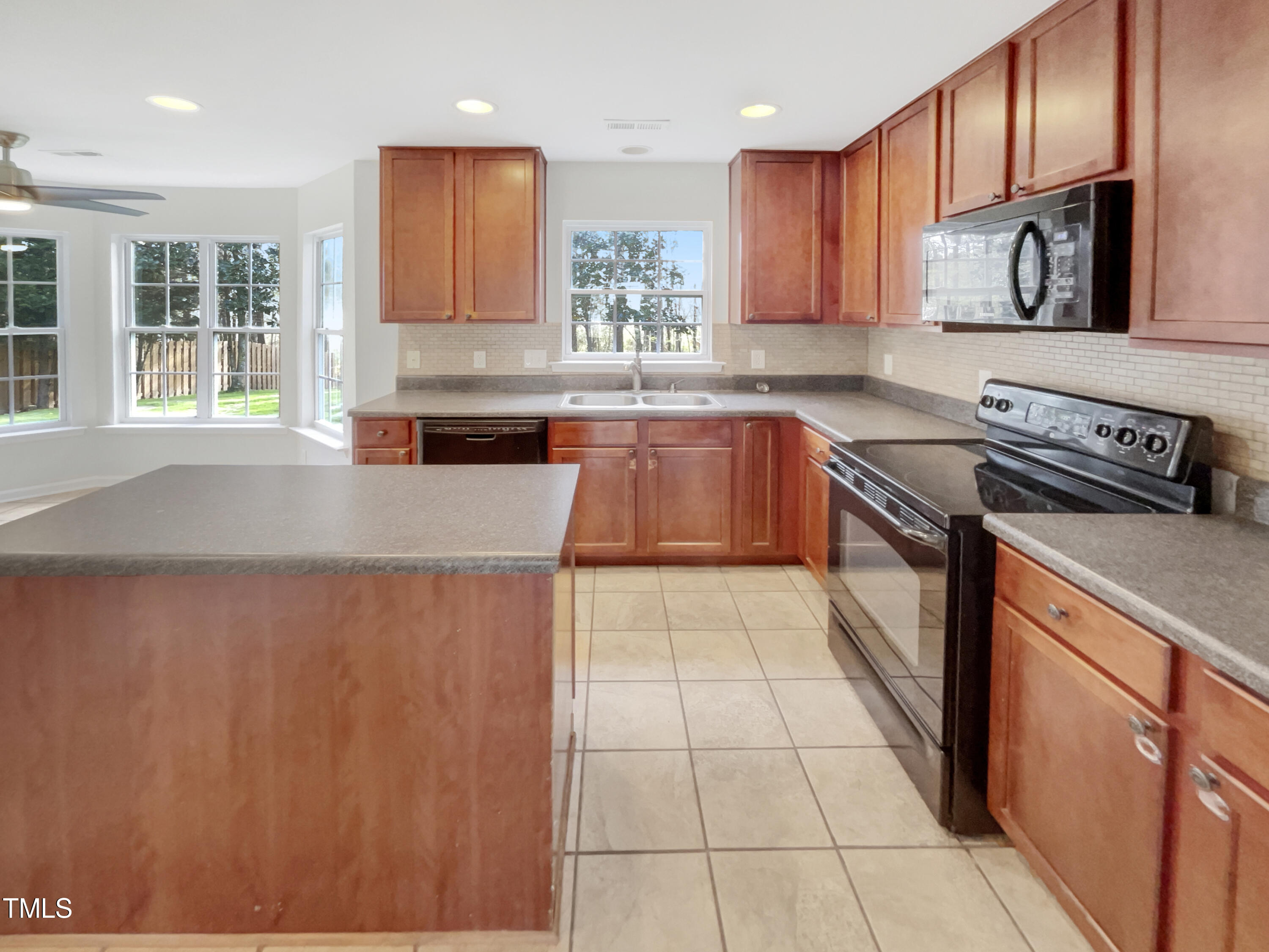 604 Pyracantha Drive