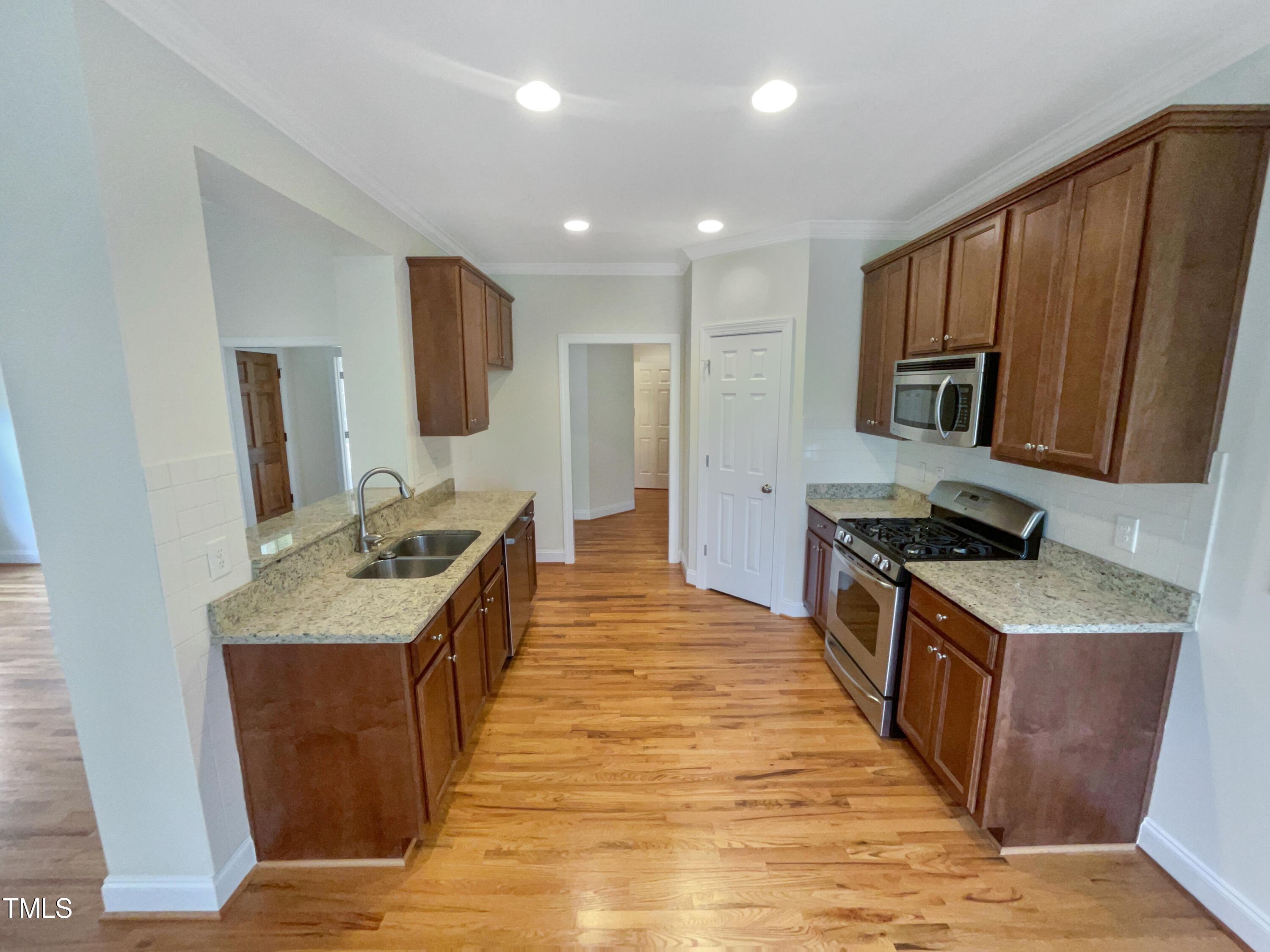 582 Canvas Drive