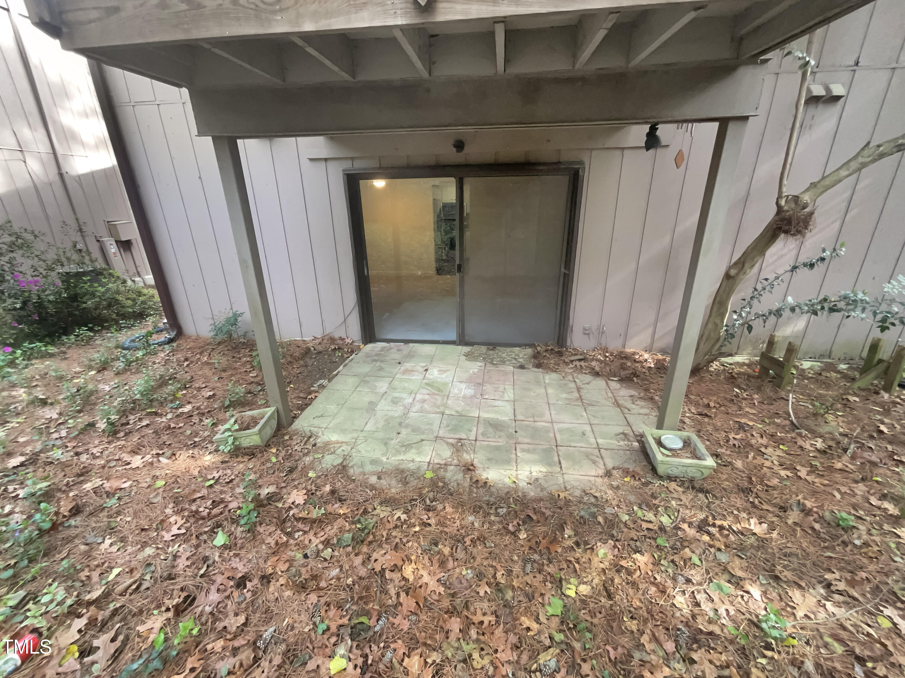 553 Pine Ridge Place