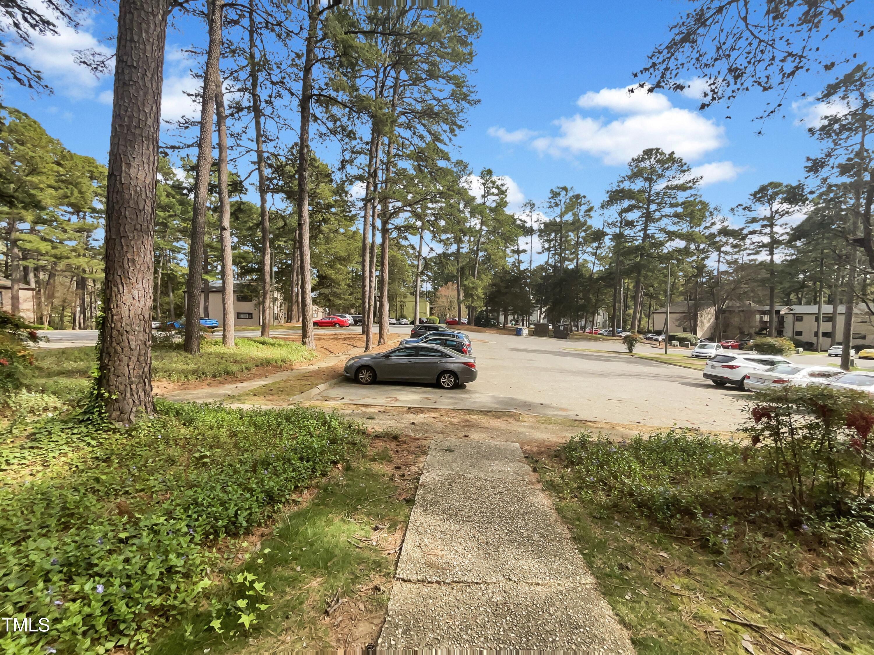 553 Pine Ridge Place
