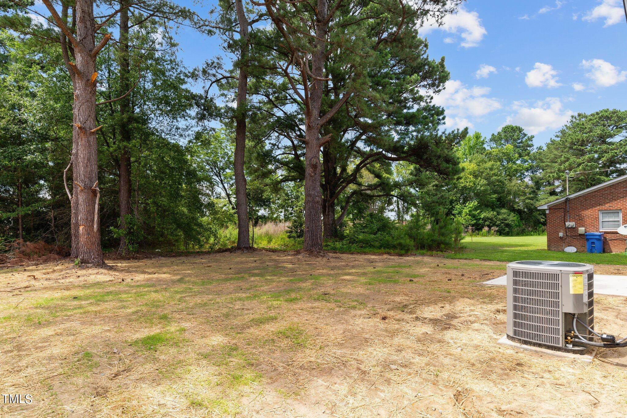 1015 Par Three Drive S
