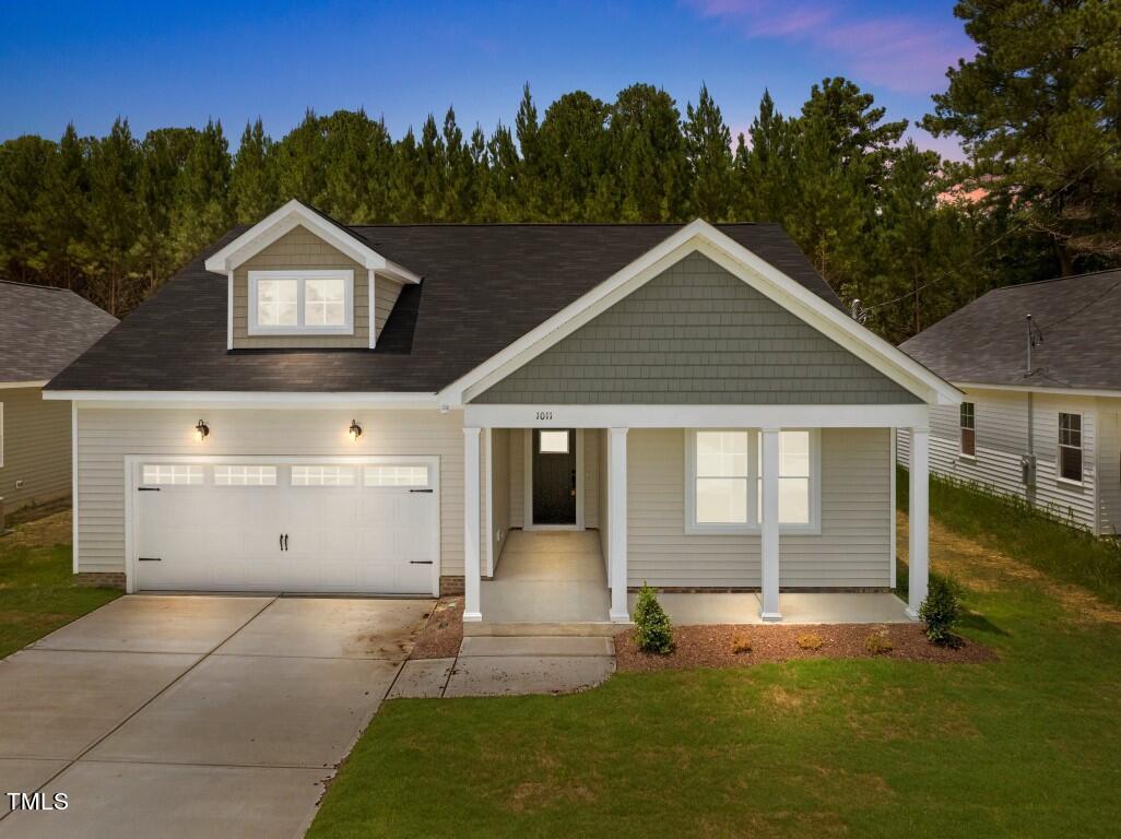 1011 Par Three Drive S